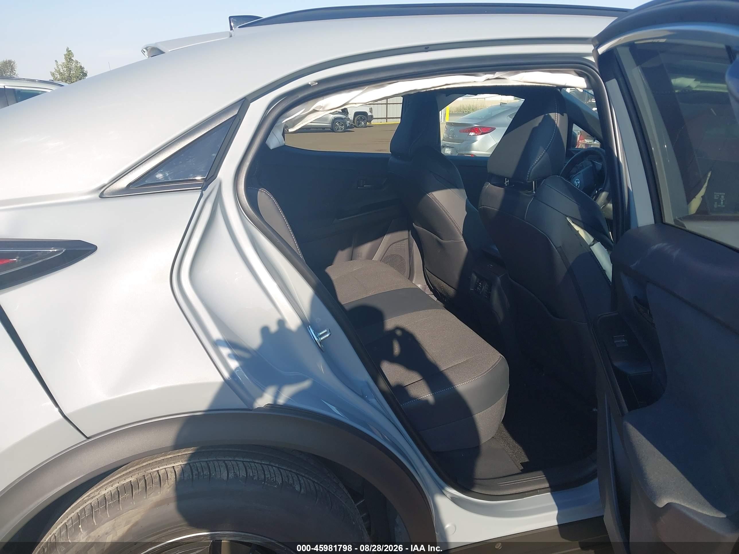 2026 Toyota C-hr VIN JTMAAAAD5TJ012961 IAAI salvage auction — Unknown, Bill Of Sale (Washington), sold $9,300 on 2026-09-18 (photo 8)