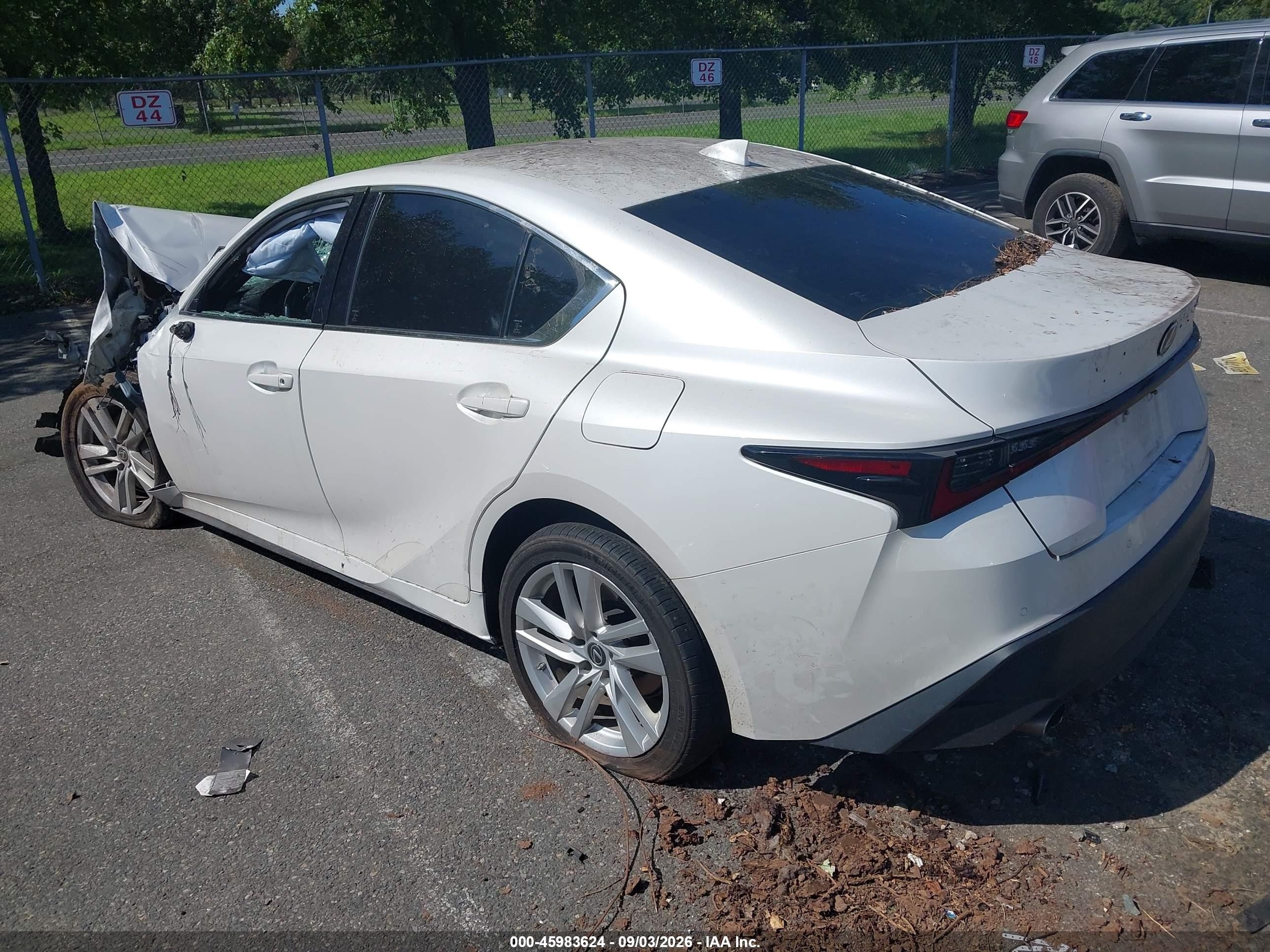 2021 Lexus Is VIN JTHC81F24M5044885 IAAI salvage auction — Front End, Salvage (Idaho), sold $3,525 on 2026-10-07 (photo 3)