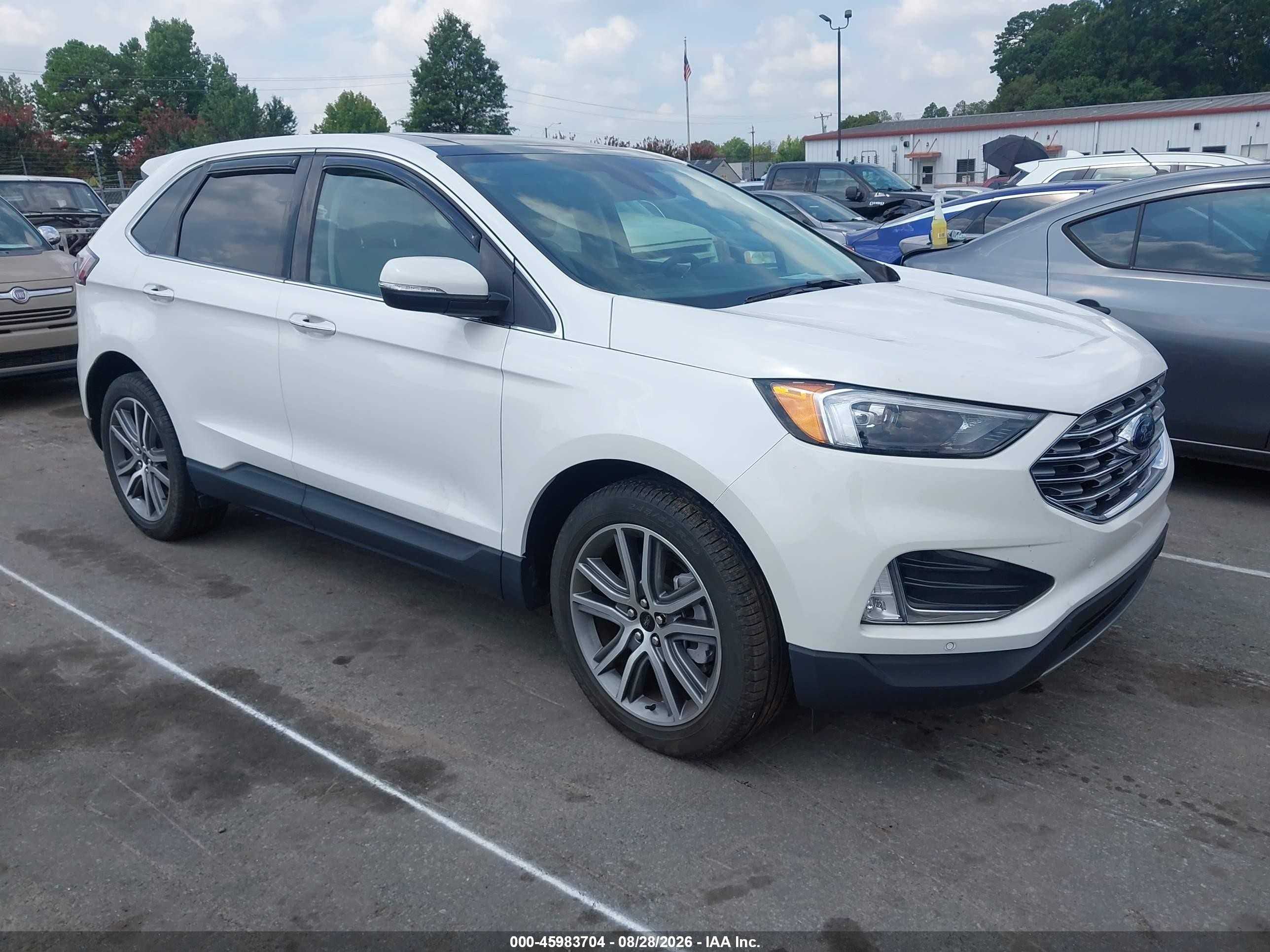 2023 Ford Edge VIN 2FMPK4K92PBA09735 — IAAI salvage auction photo