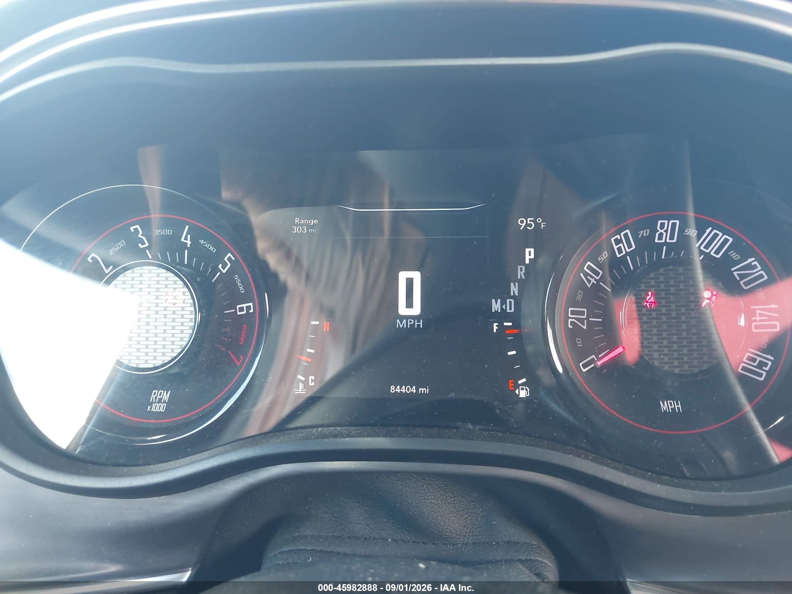 2018 Dodge Challenger VIN 2C3CDZAGXJH318260 IAAI salvage auction — Side, Rebuildable (Florida), sold $5,000 on 2026-10-03 (photo 7)