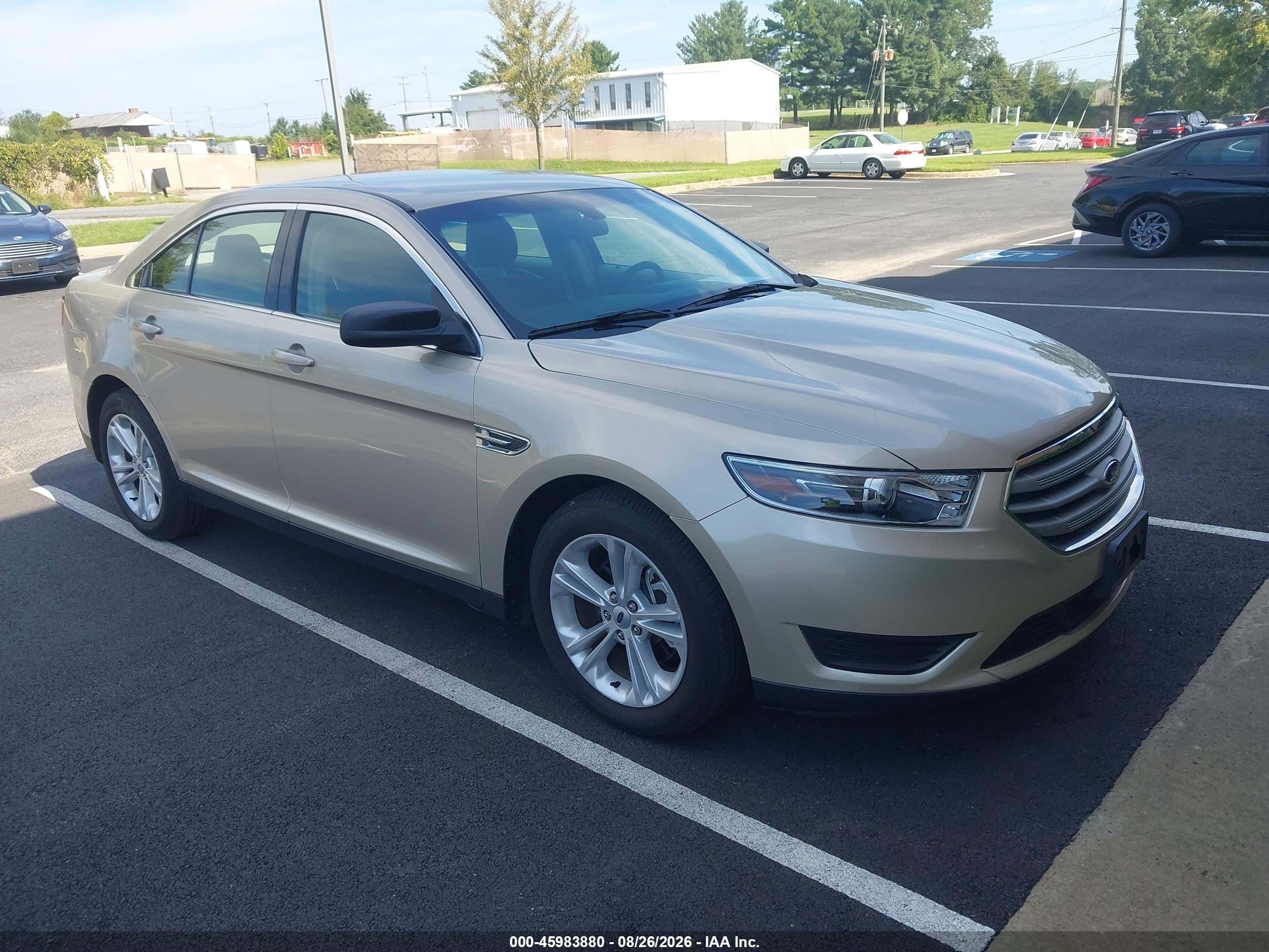 2017 Ford Taurus VIN 1FAHP2D8XHG115580 — IAAI salvage auction photo