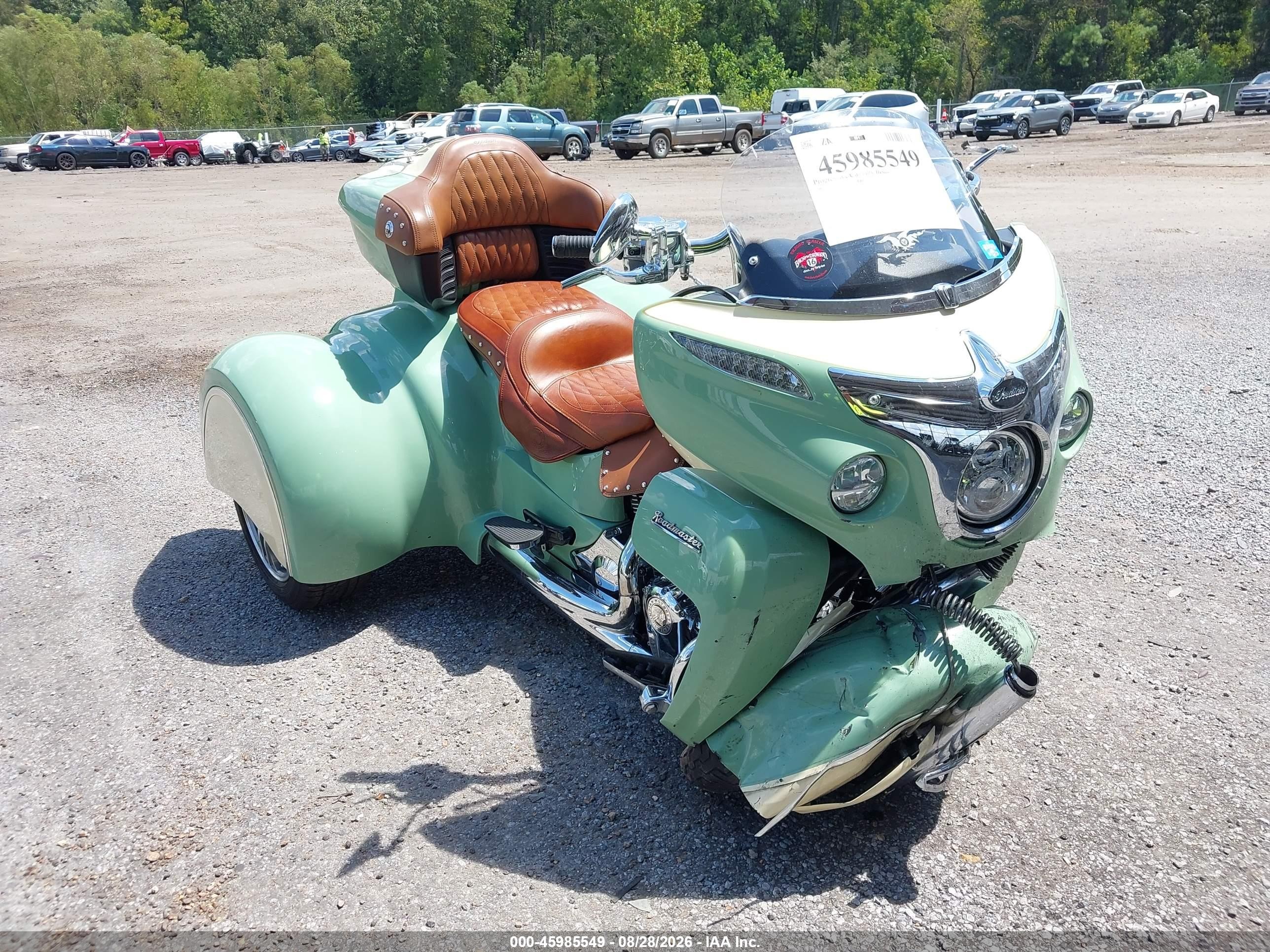 2017 Indian Motorcycle Co. ROADMASTER VIN 56KTRAAA5H3345481 — IAAI salvage auction photo