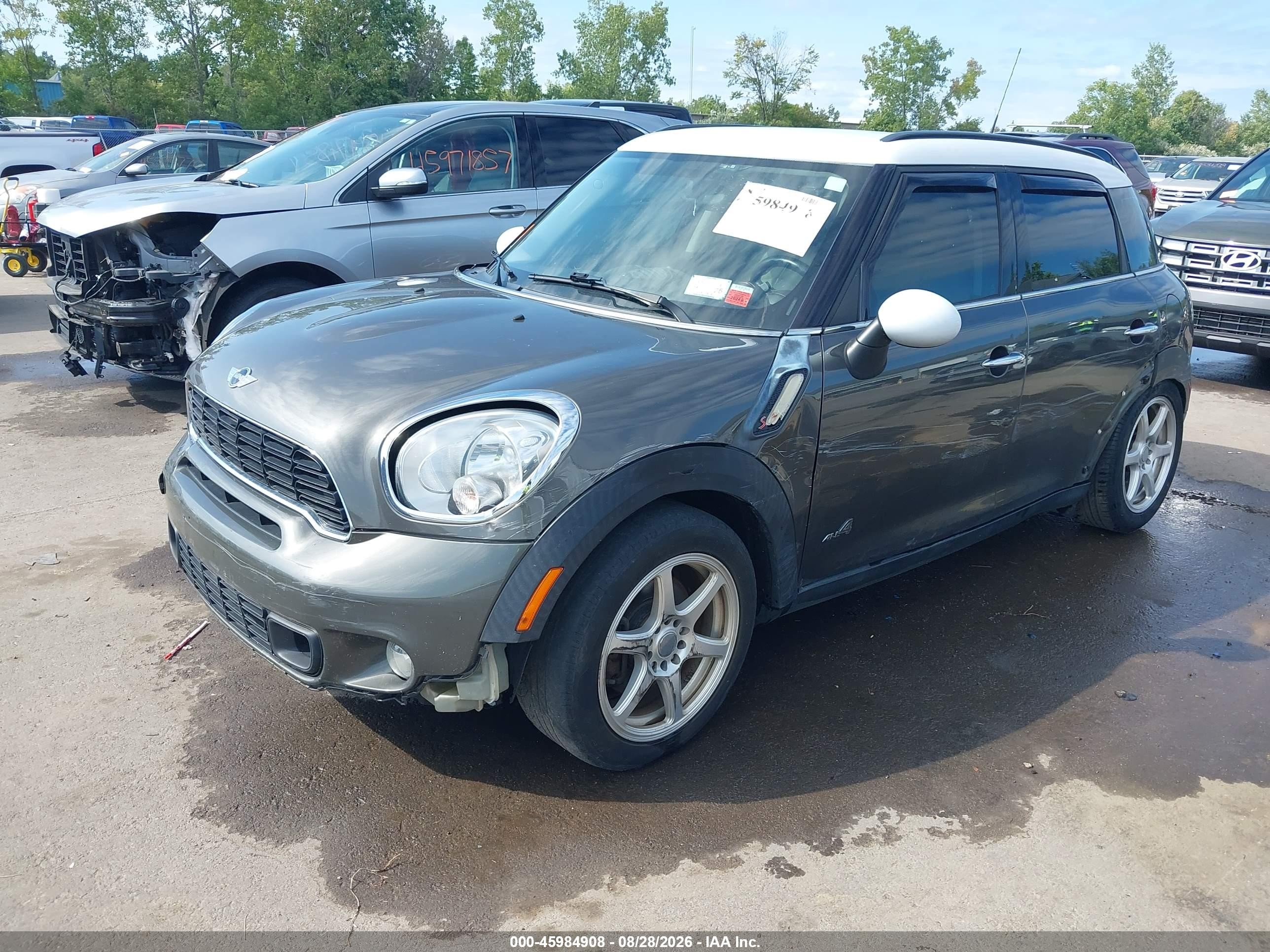 2012 Mini Cooper VIN WMWZC5C53CWL62986 IAAI salvage auction — Side, Salvage (Ohio), sold $475 on 2026-09-10 (photo 2)