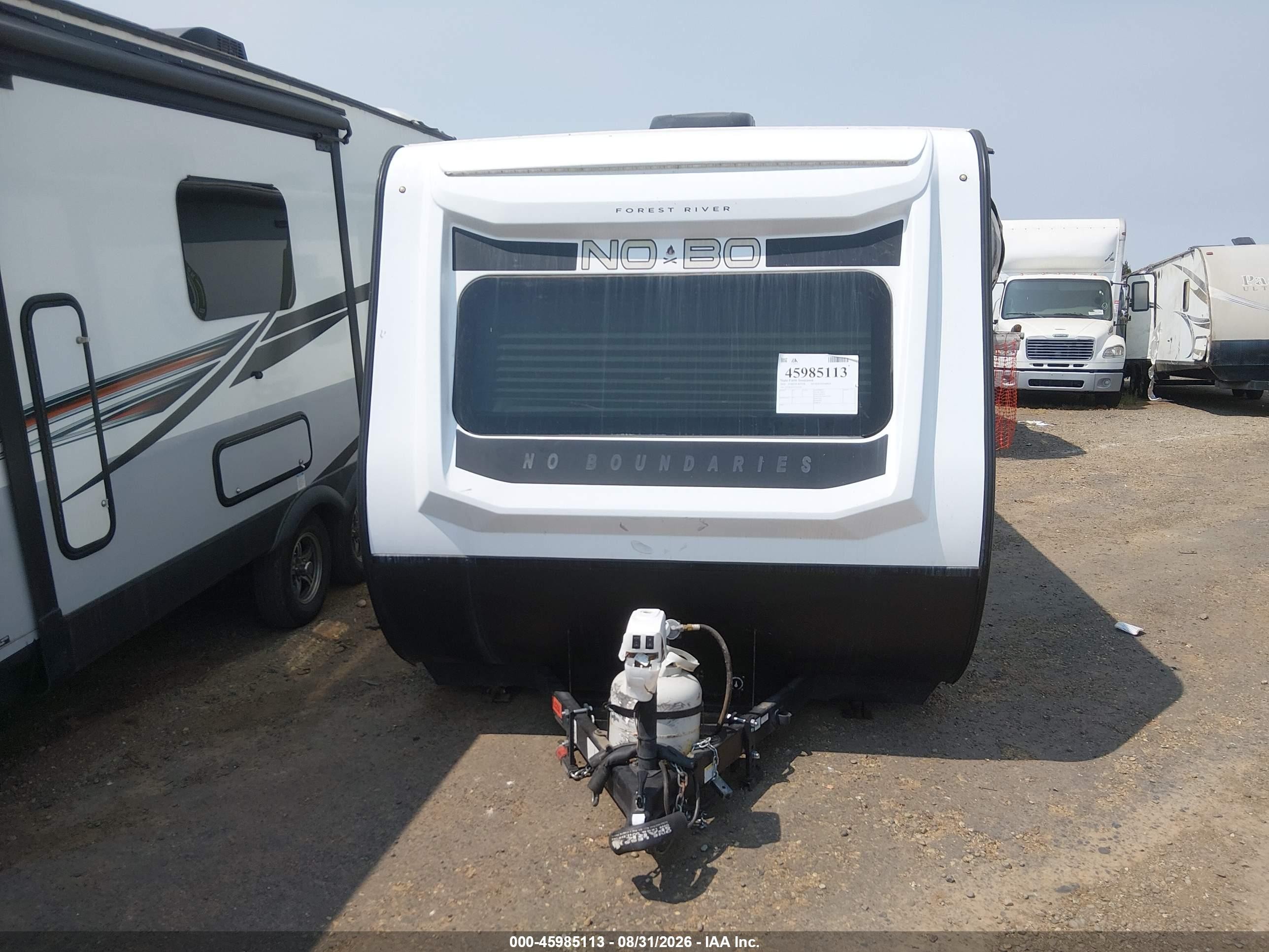 2020 Forest River No Boundaries 19.5 VIN 5ZT2RPJC5LV019360 IAAI salvage auction — Front End, Salvage (California), sold $5,300 on 2026-09-09 (photo 6)