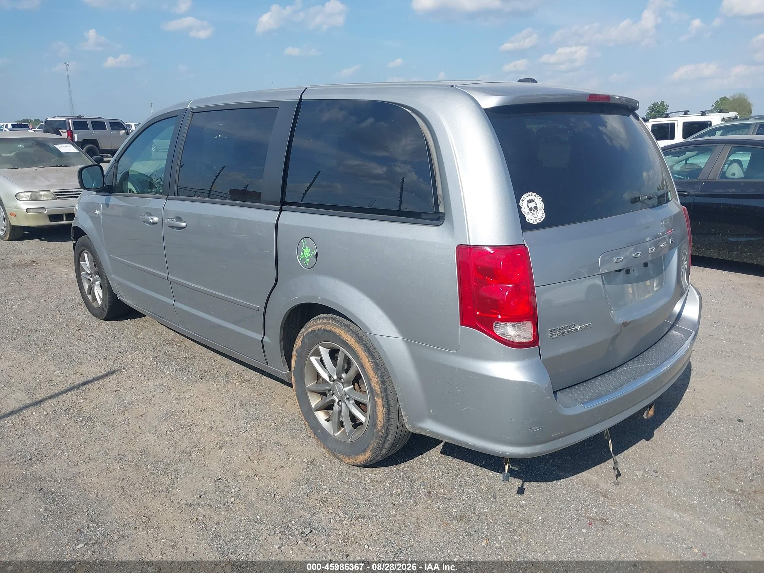 2014 Dodge Grand Caravan VIN 2C4RDGBG2ER303096 IAAI salvage auction — Front & Rear, Salvage (Arkansas), sold $250 on 2026-09-14 (photo 3)