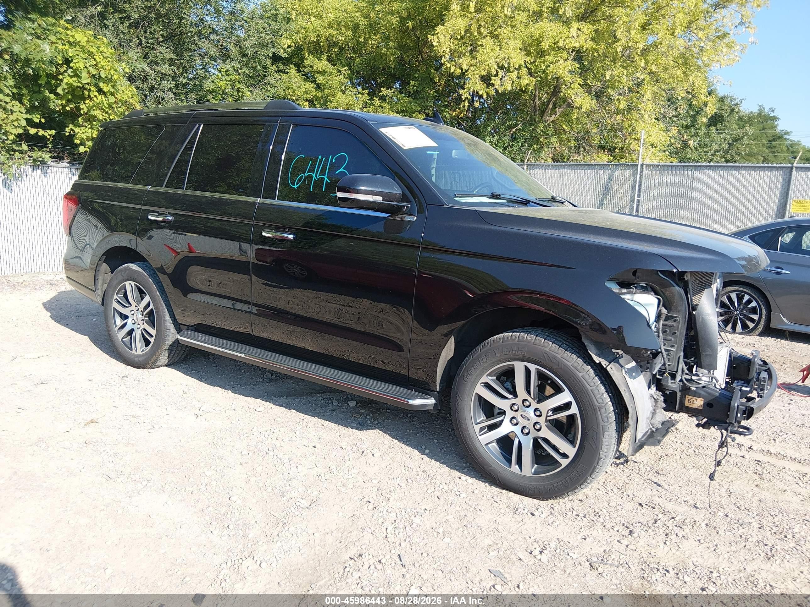 2022 Ford Expedition VIN 1FMJU2ATXNEA00722 — IAAI salvage auction photo