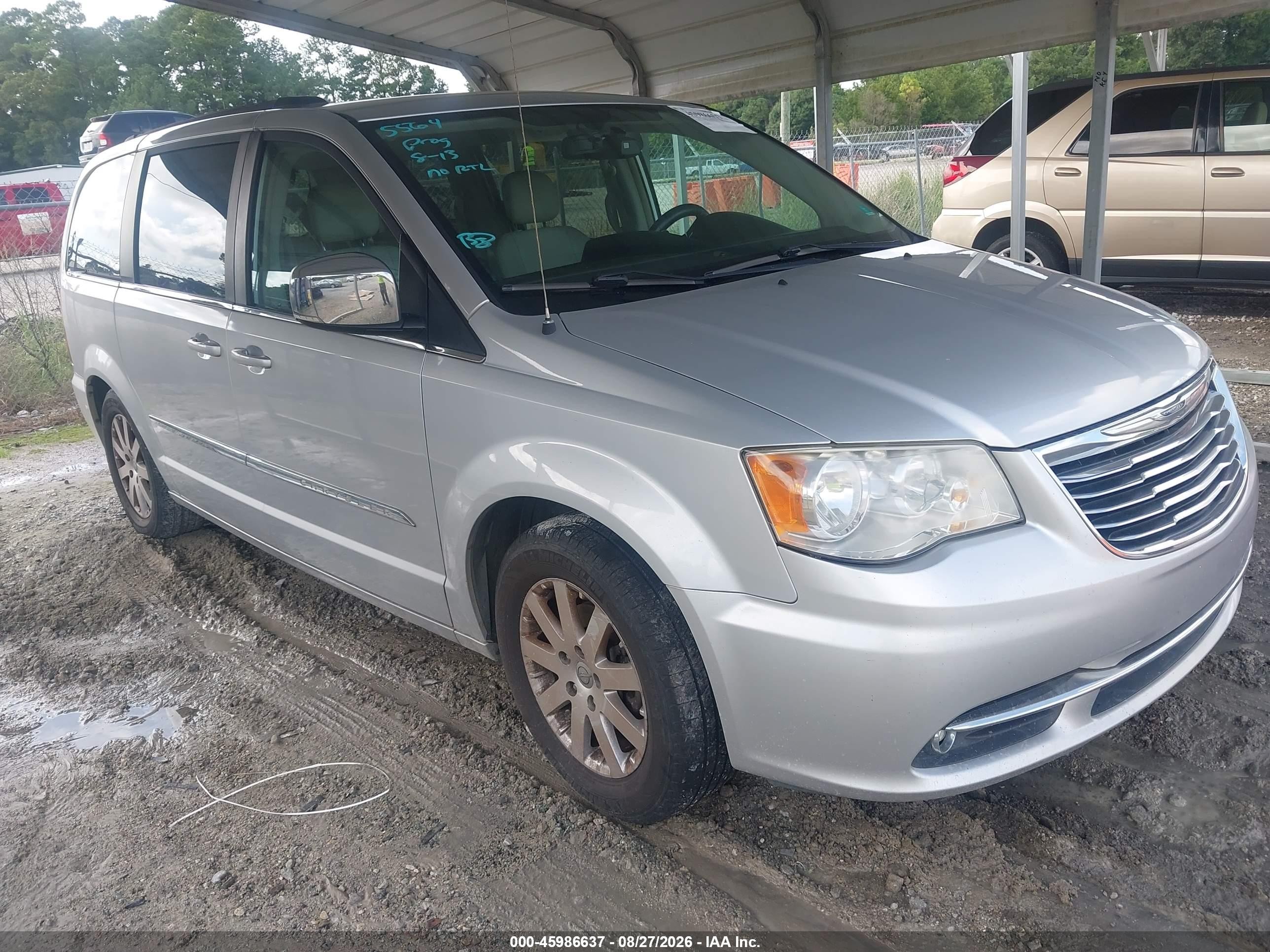 2011 Chrysler Town & country VIN 2A4RR8DG4BR609419 IAAI salvage auction — Side, Salvage (North Carolina), sold $800 on 2026-09-12 (photo 1)