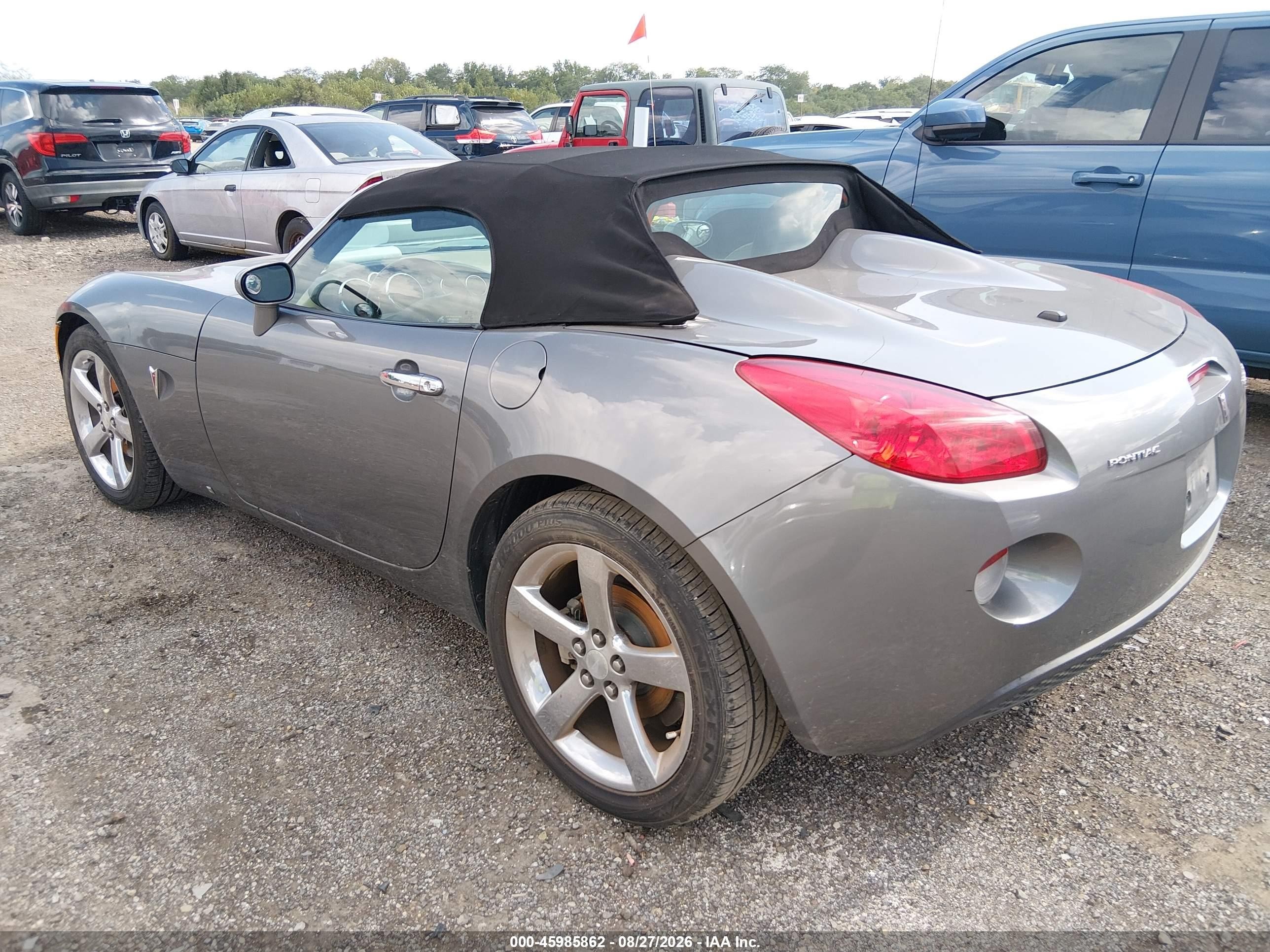2006 Pontiac Solstice VIN 1G2MB33B46Y103933 IAAI salvage auction — Water/Flood, Salvage (Ohio), sold $1,150 on 2026-09-23 (photo 3)