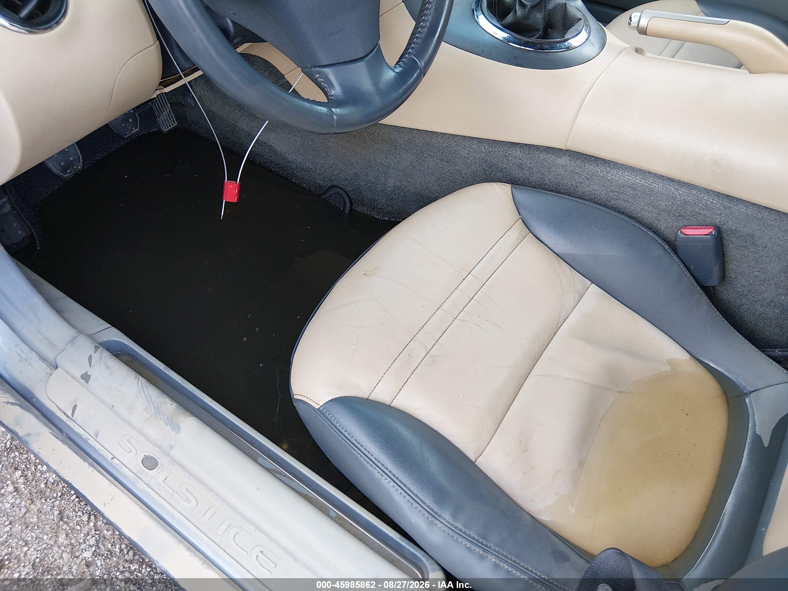 2006 Pontiac Solstice VIN 1G2MB33B46Y103933 IAAI salvage auction — Water/Flood, Salvage (Ohio), sold $1,150 on 2026-09-23 (photo 6)