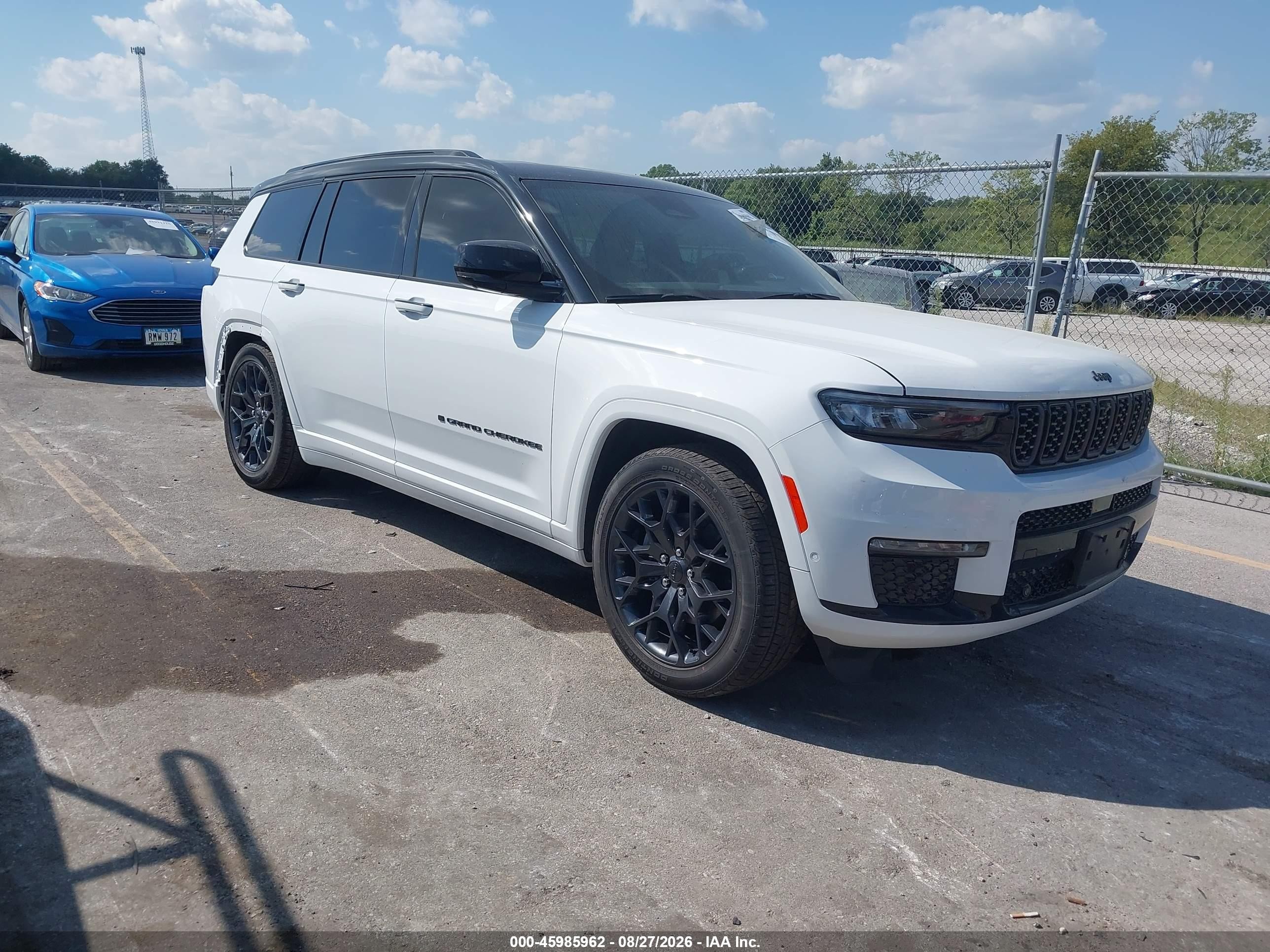 2025 Jeep Grand Cherokee L VIN 1C4RJKEG8S8693670 — IAAI salvage auction photo