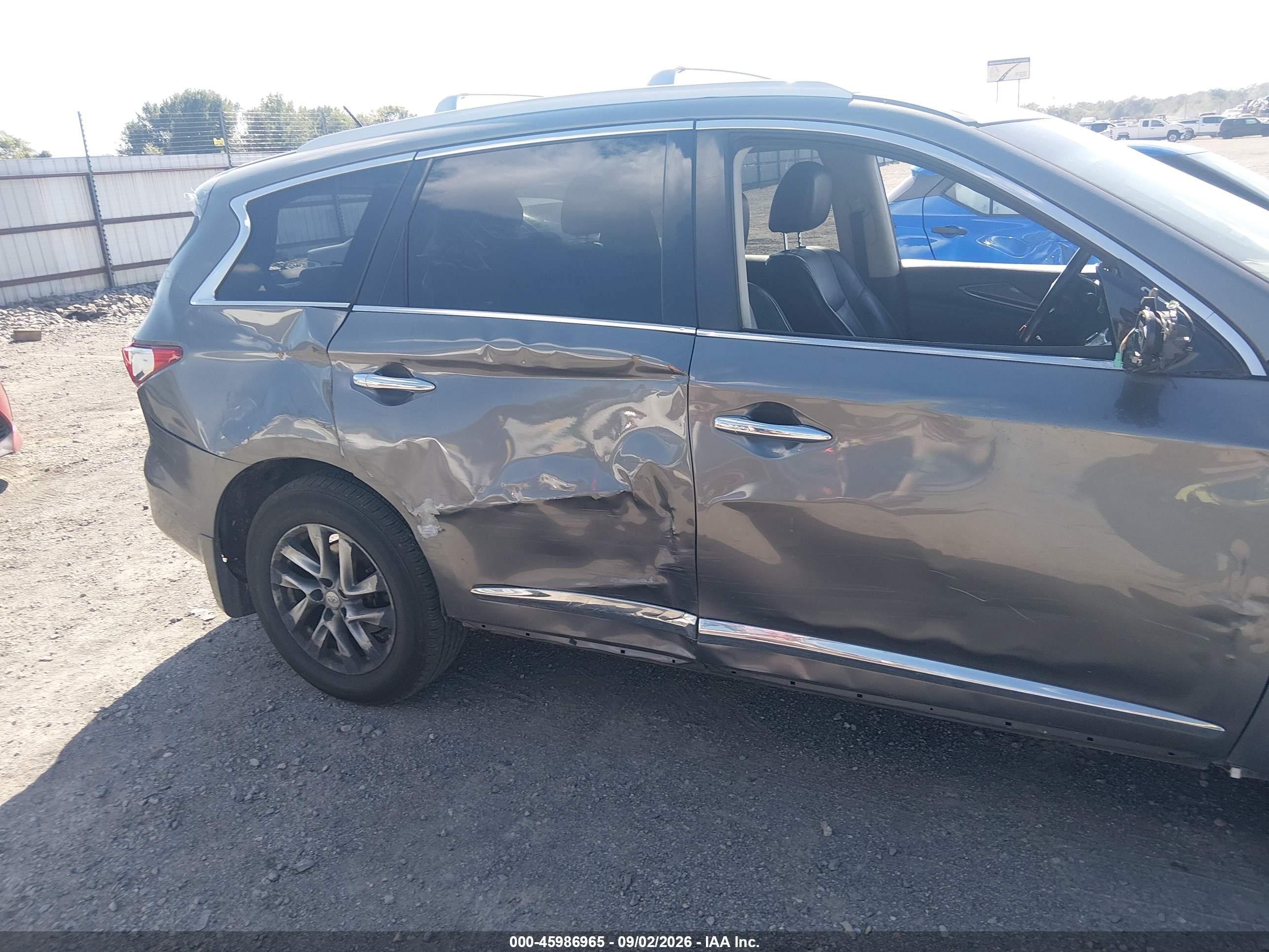 2015 Infiniti Qx60 VIN 5N1AL0MM0FC524275 IAAI salvage auction — Side, Clear (Arkansas), sold $800 on 2026-09-18 (photo 6)