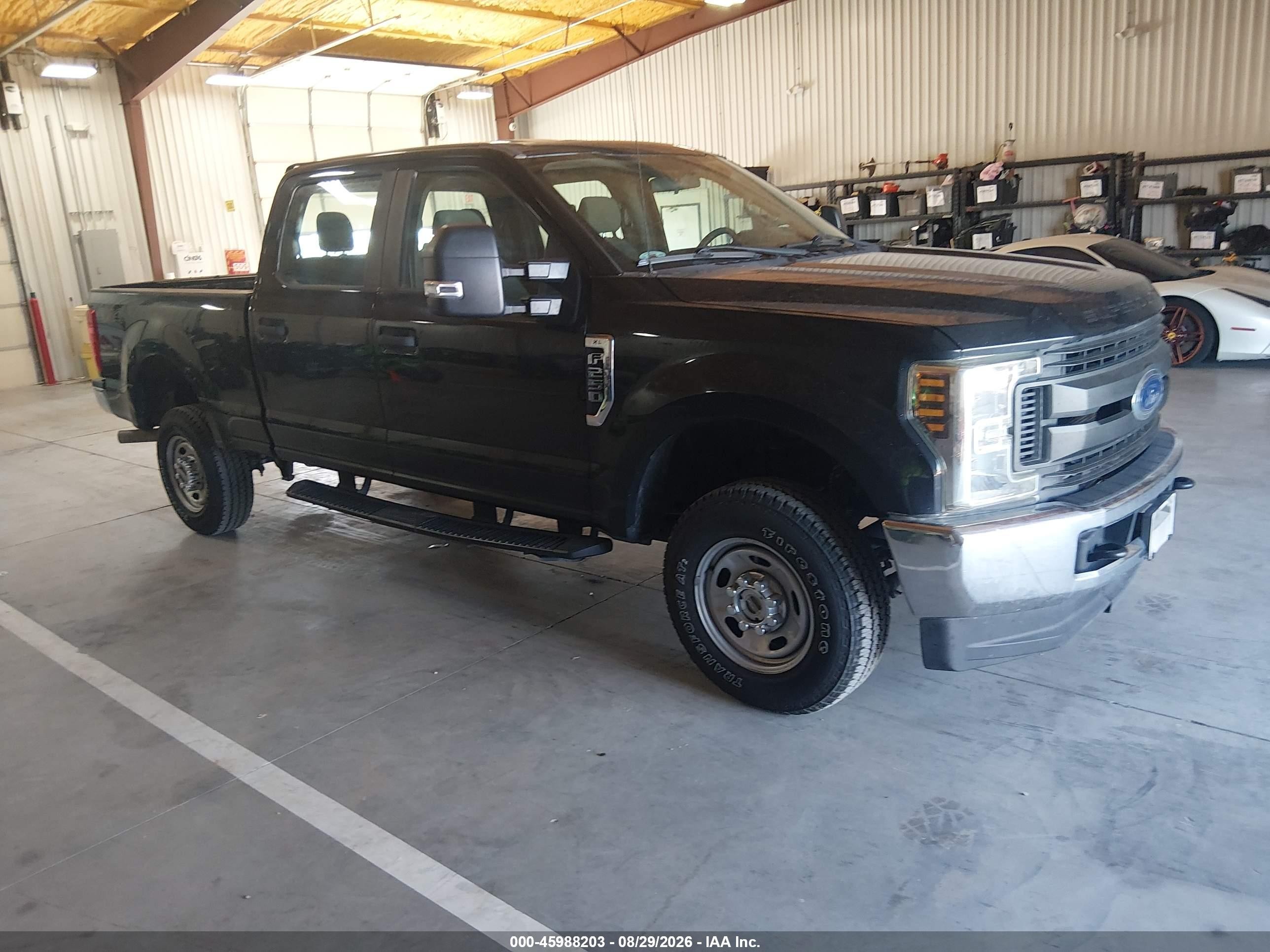 2019 Ford F-250 VIN 1FT7W2B66KEF35186 — IAAI salvage auction photo