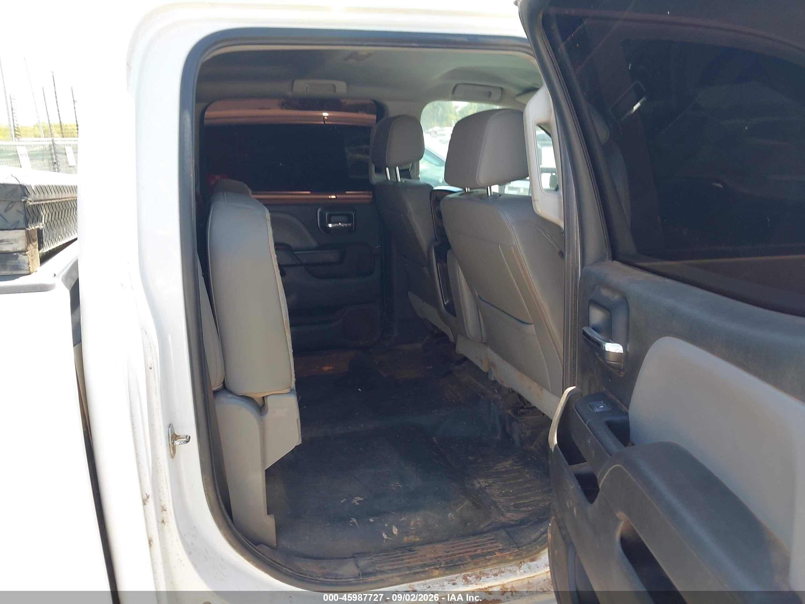2019 Chevrolet Silverado 2500 VIN 1GC1KREY9KF223221 IAAI salvage auction — Rear End, Enterprise Vehicles Clear Only (Texas), sold $9,700 on 2026-09-10 (photo 8)