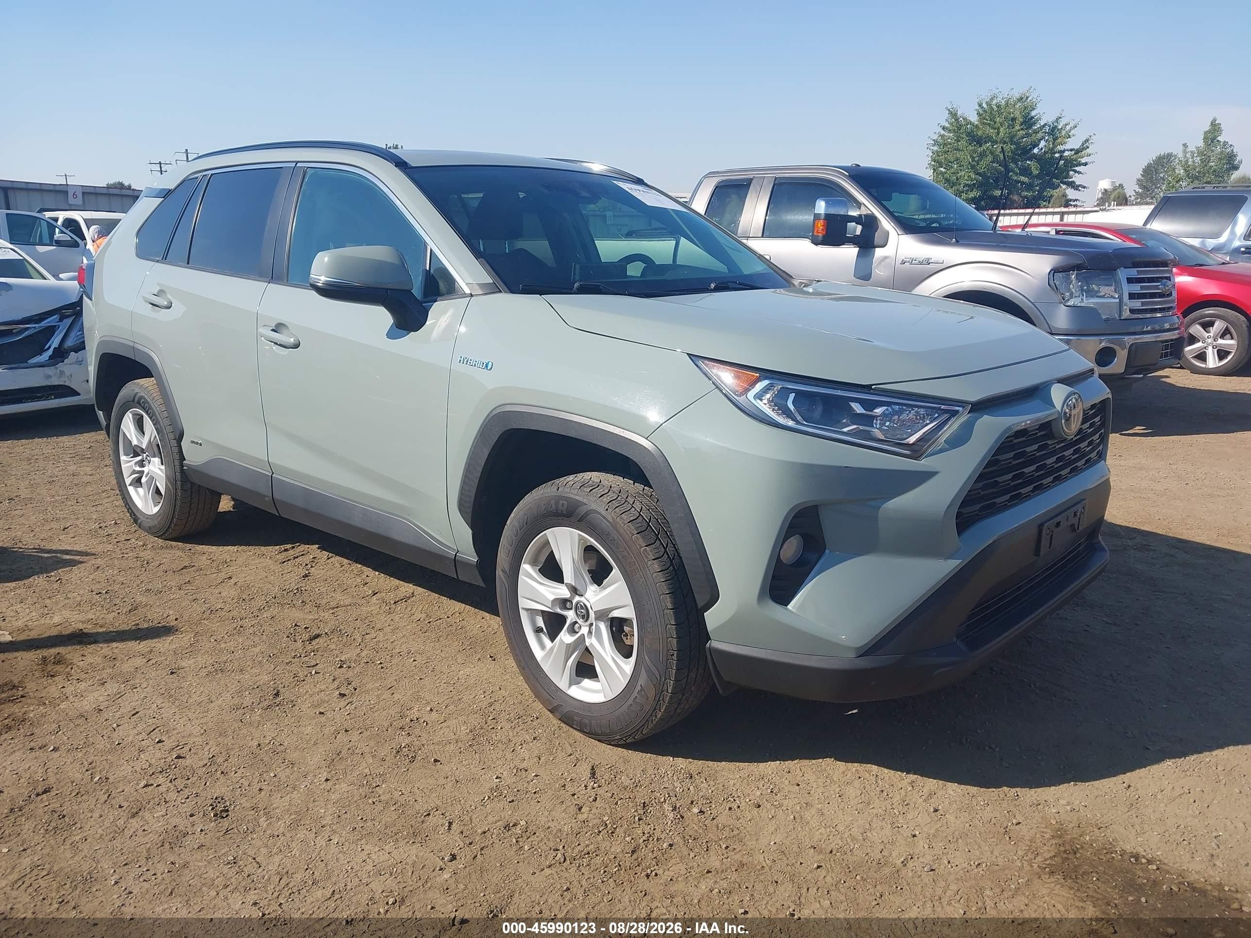 2021 Toyota RAV4 Hybrid VIN 4T3R6RFV4MU013722 — IAAI salvage auction photo