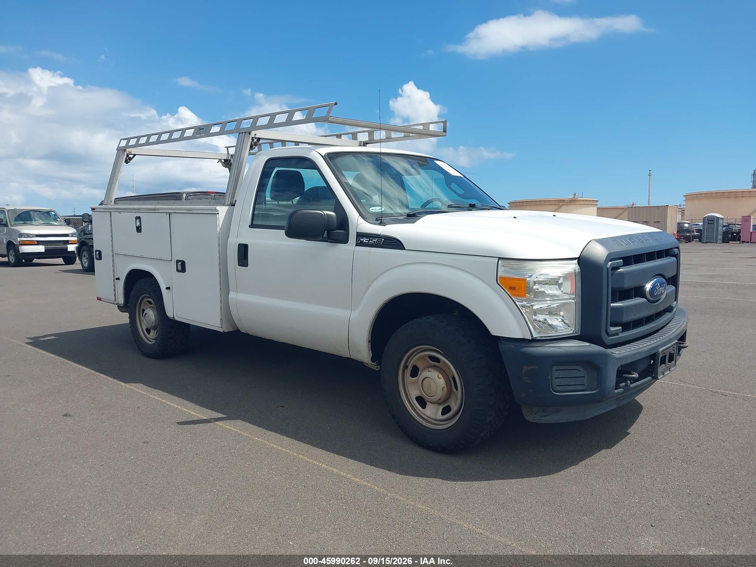 2016 Ford F-350 VIN 1FDRF3A63GED02577 — IAAI salvage auction photo