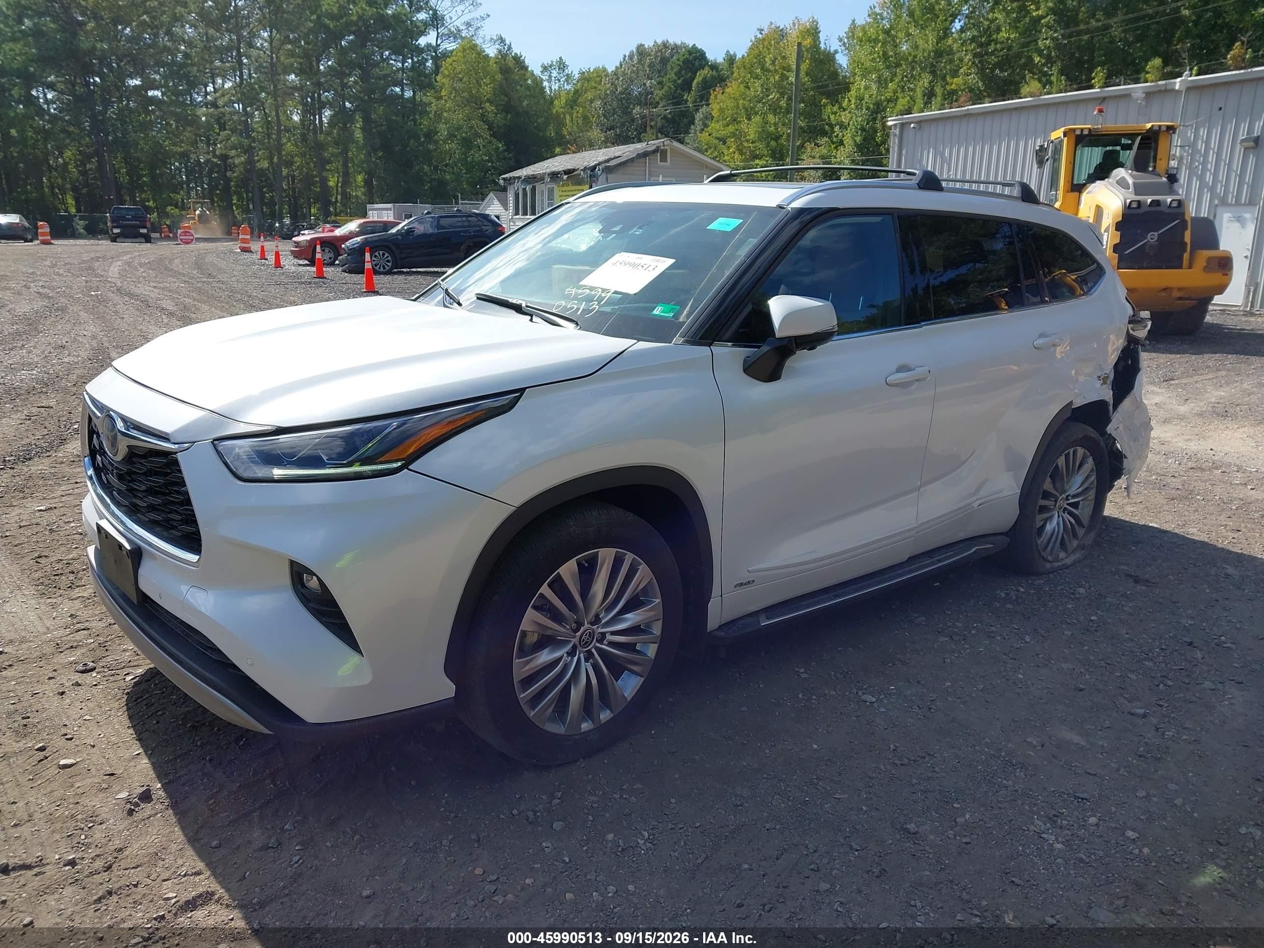 2023 Toyota Highlander VIN 5TDEBRCH7PS580036 IAAI salvage auction — Rear End, Salvage (Virginia), sold $24,600 on 2026-09-25 (photo 2)