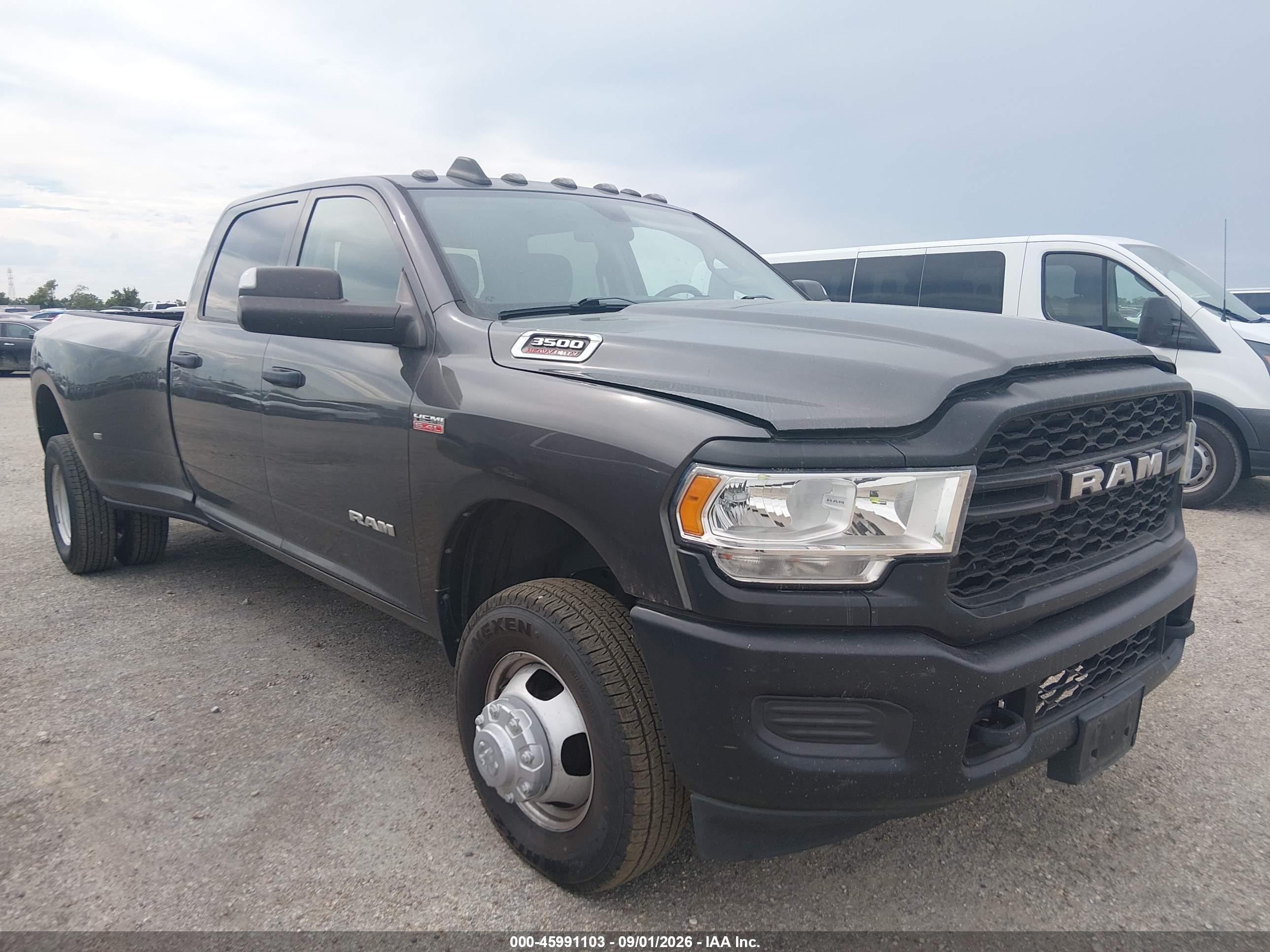 2020 Ram 3500 VIN 3C63RRGJ2LG232502 — IAAI salvage auction photo