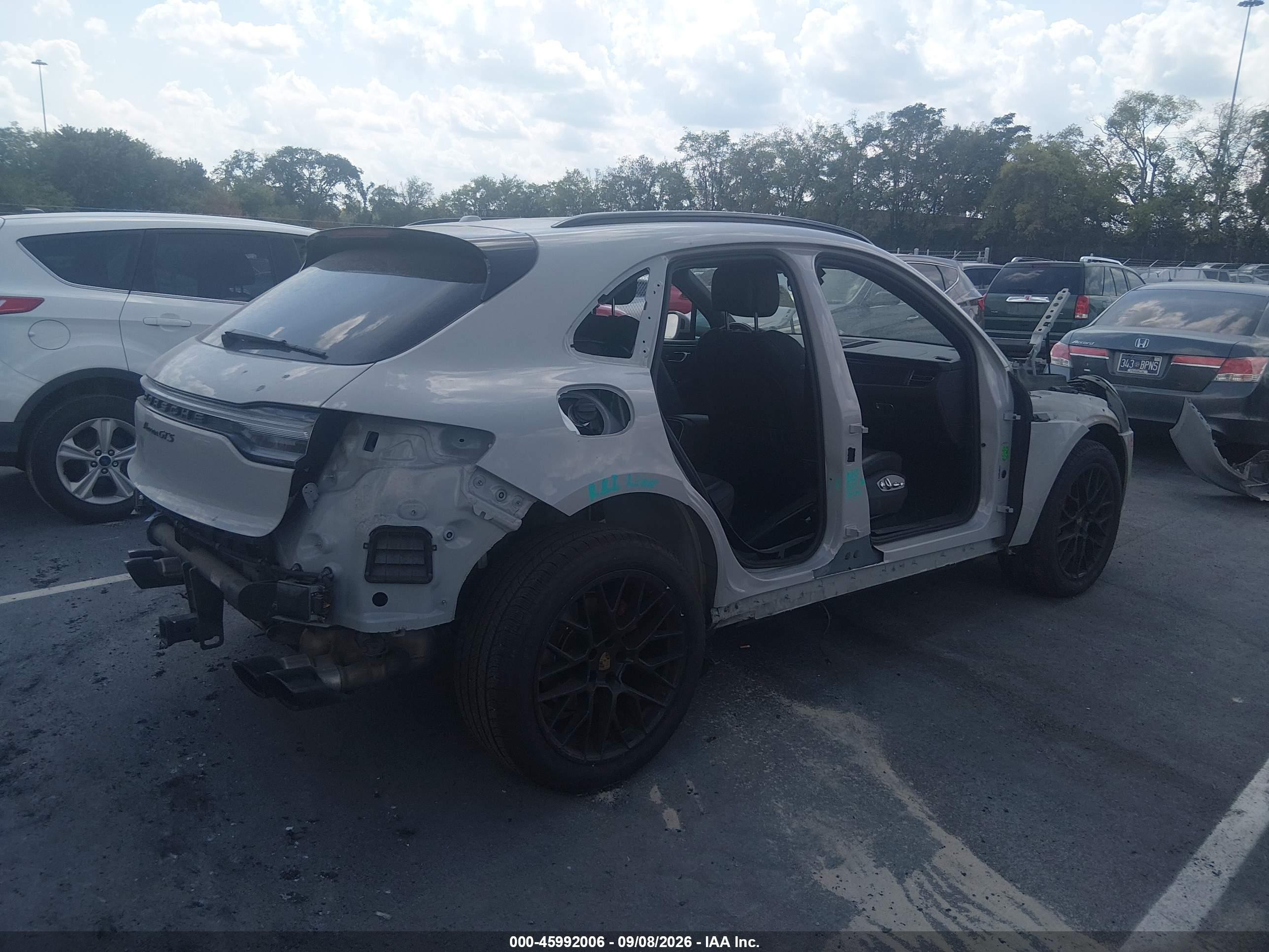 2021 Porsche Macan VIN WP1AG2A55MLB51831 IAAI salvage auction — Stripped, Clear (Tennessee), sold $22,100 on 2026-10-06 (photo 4)