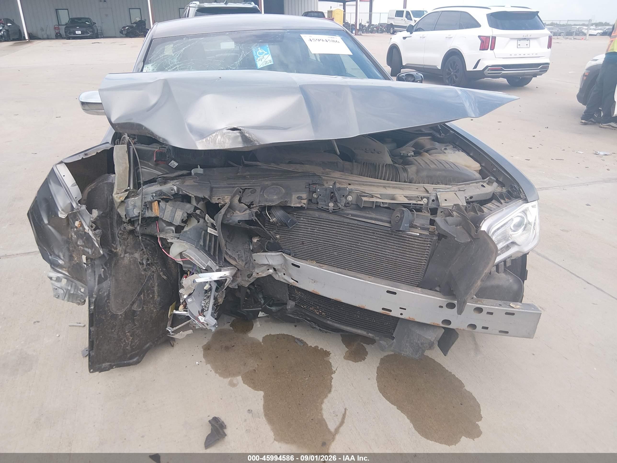 2012 Chrysler 300 VIN 2C3CCACGXCH195080 IAAI salvage auction — Front End, Salvage (Texas), sold $1,200 on 2026-10-10 (photo 6)