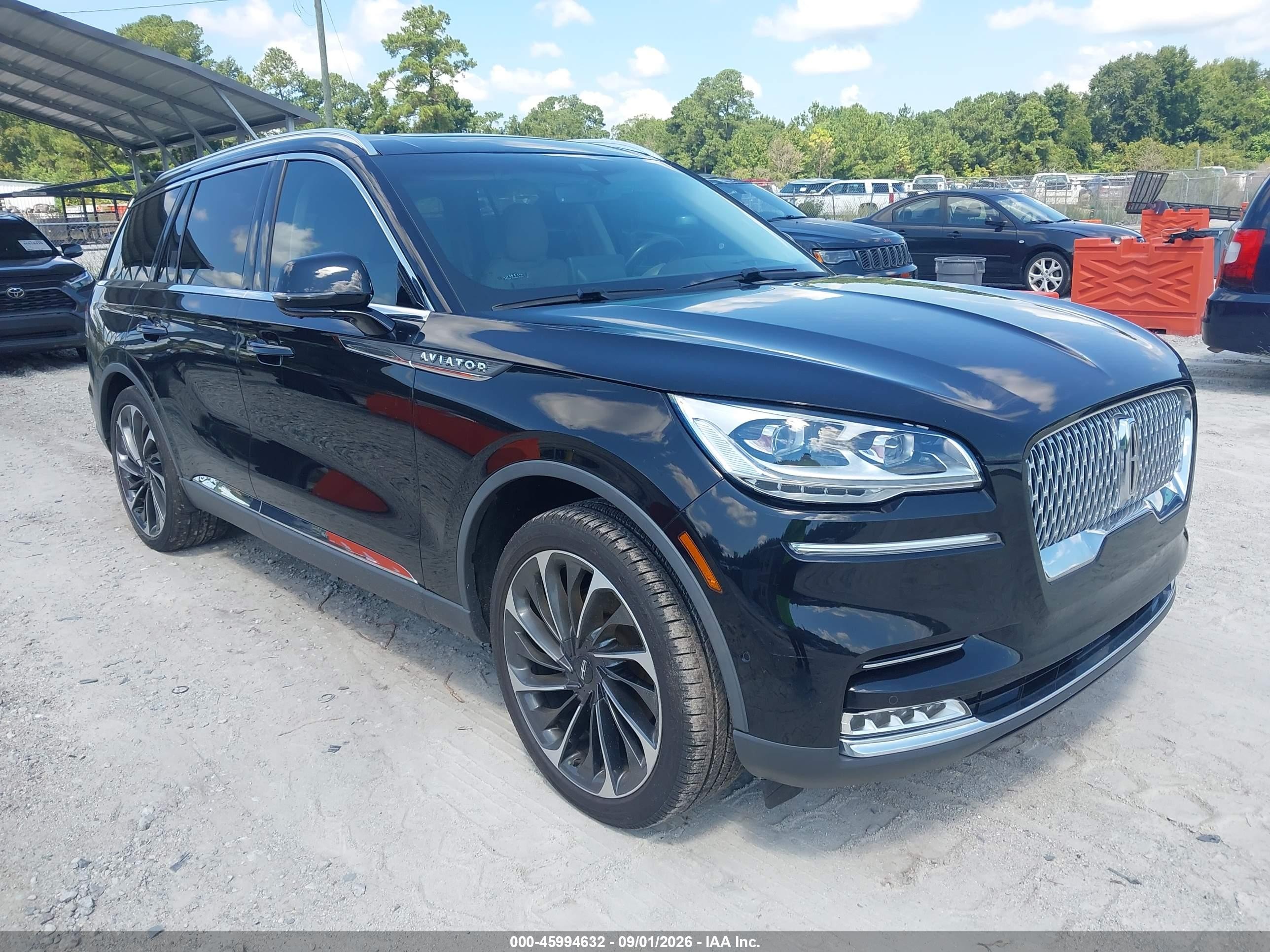 2023 Lincoln Aviator VIN 5LM5J7XC7PGL08935 — IAAI salvage auction photo