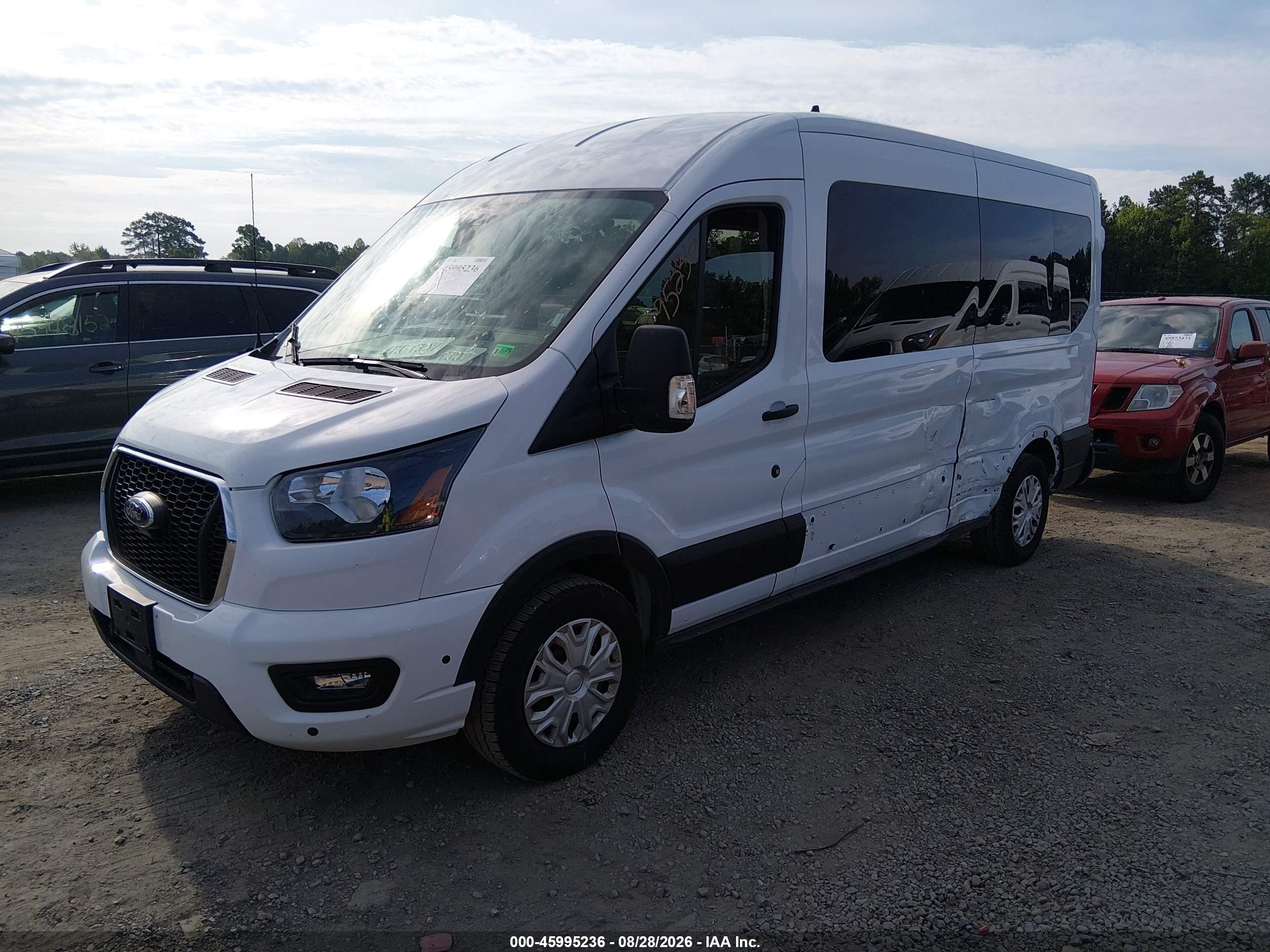 2025 Ford Transit VIN 1FBAX2C81SKA89389 IAAI salvage auction — Side, Enterprise Vehicles Clear Only (Virginia), sold $35,000 on 2026-09-03 (photo 2)