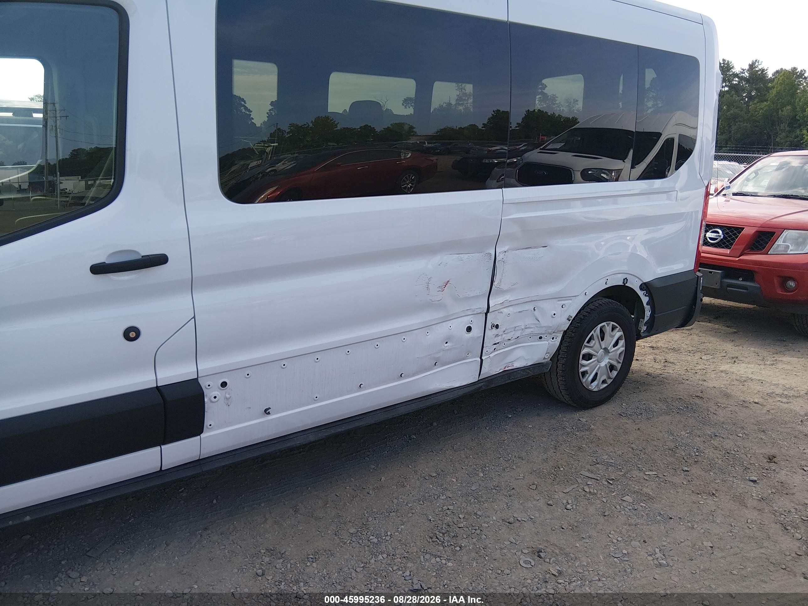 2025 Ford Transit VIN 1FBAX2C81SKA89389 IAAI salvage auction — Side, Enterprise Vehicles Clear Only (Virginia), sold $35,000 on 2026-09-03 (photo 6)
