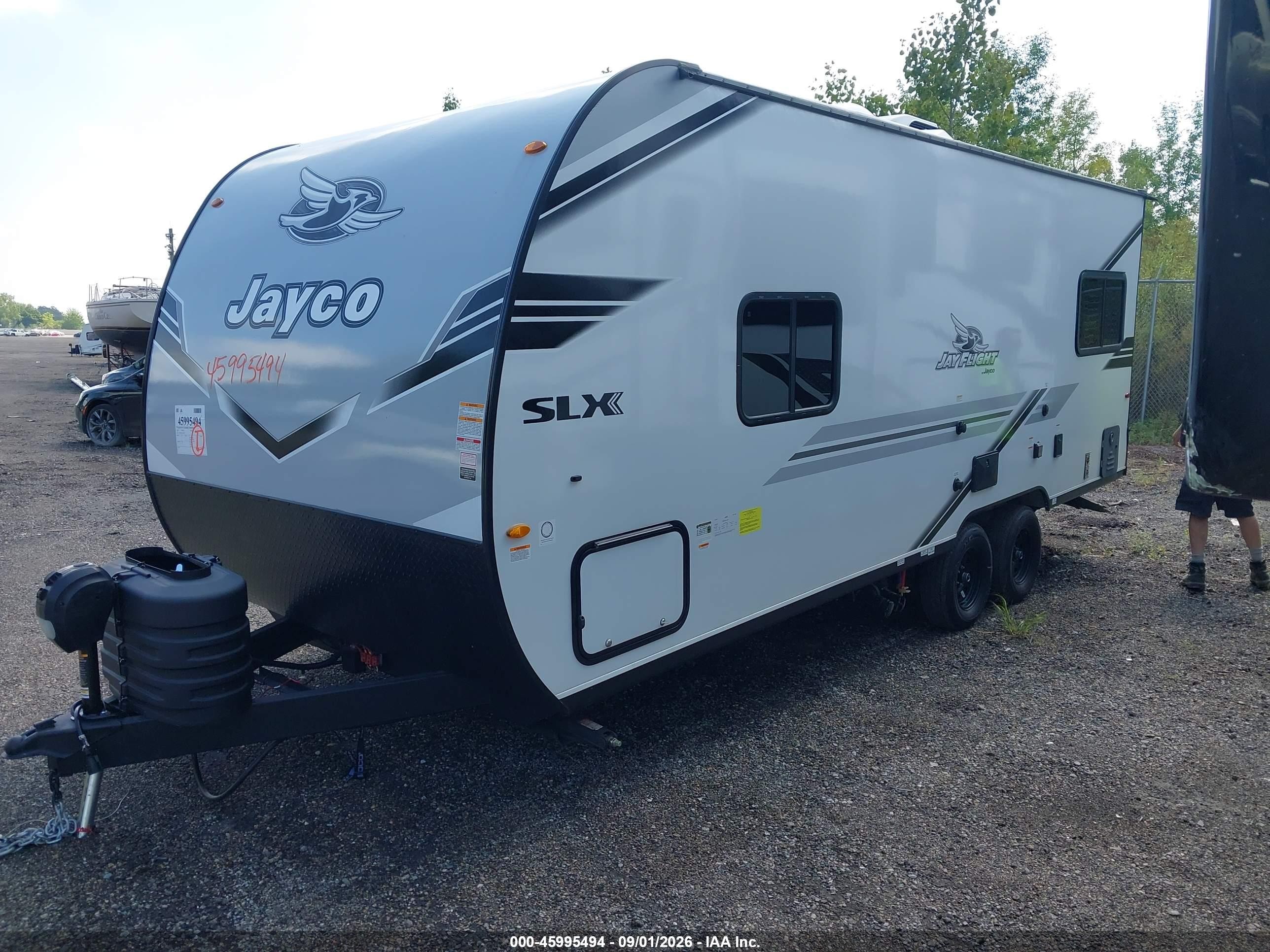 2026 Jayco Jay Flight VIN 1UJBC0BL9T16L0234 IAAI salvage auction — Rear End, Clear (Michigan), sold $7,550 on 2026-10-07 (photo 2)