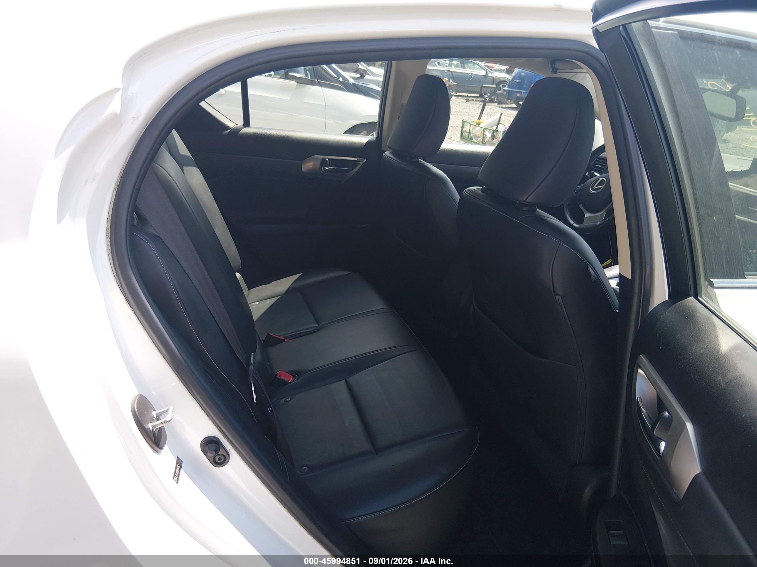 2014 Lexus Ct VIN JTHKD5BH4E2181868 IAAI salvage auction — Mechanical, Salvage (South Carolina), sold $4,850 on 2026-09-26 (photo 8)