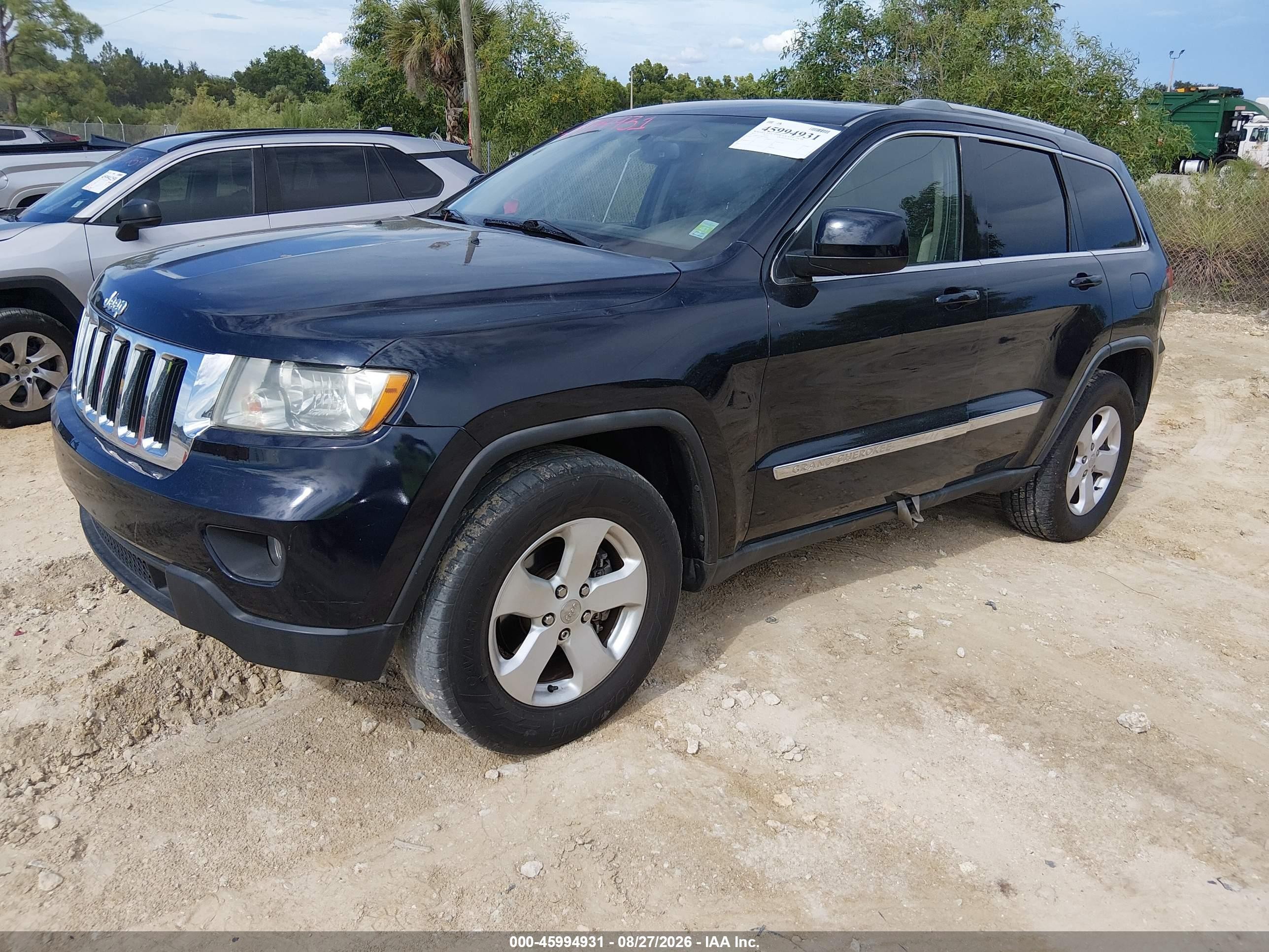 2011 Jeep Grand cherokee VIN 1J4RR4GG3BC656180 IAAI salvage auction — Normal Wear, Clear (Alabama), sold $1,250 on 2026-09-09 (photo 2)