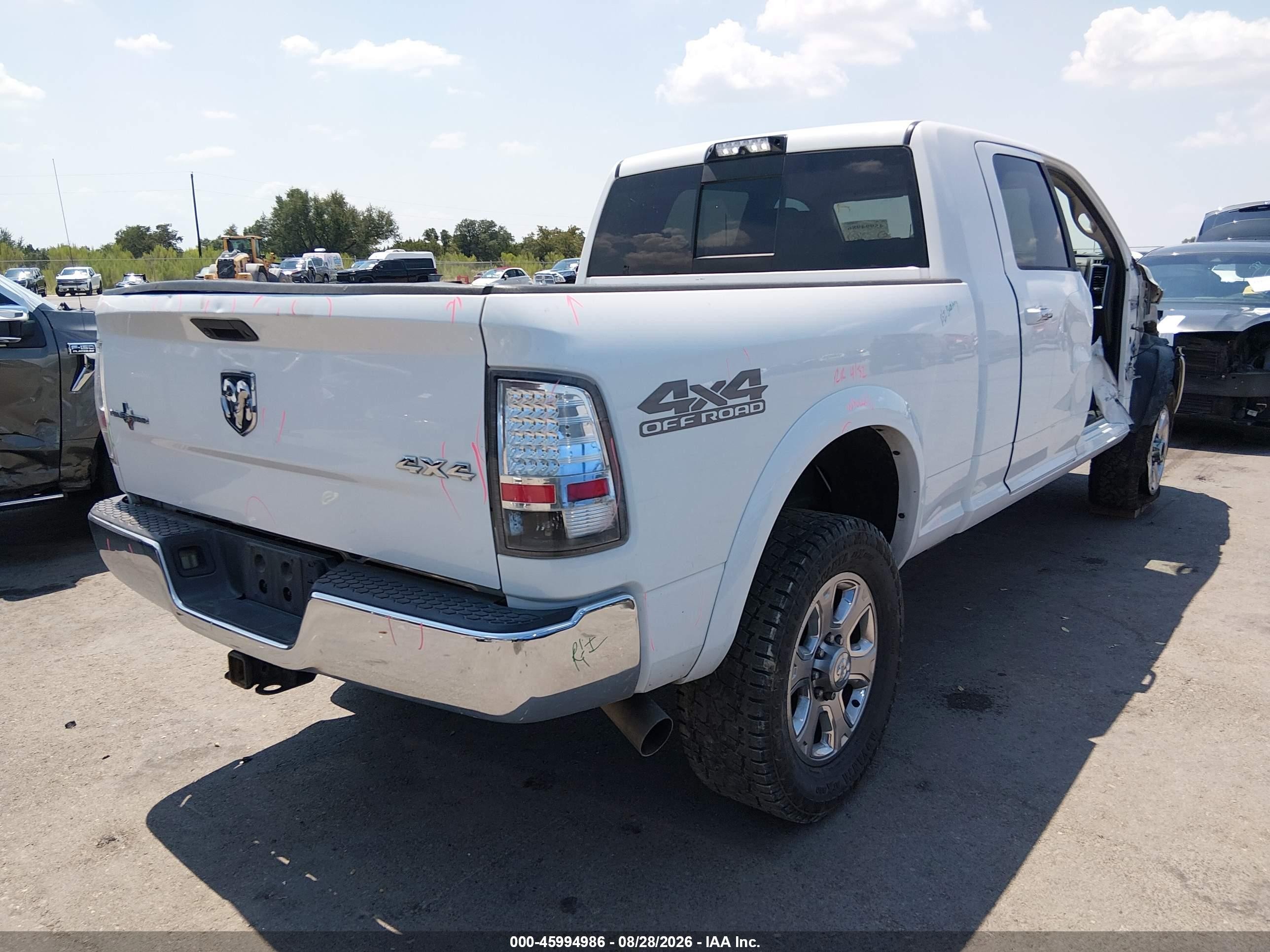 2018 Ram 2500 VIN 3C6UR5MLXJG409460 IAAI salvage auction — Side, Salvage (Texas), sold $9,000 on 2026-09-12 (photo 4)