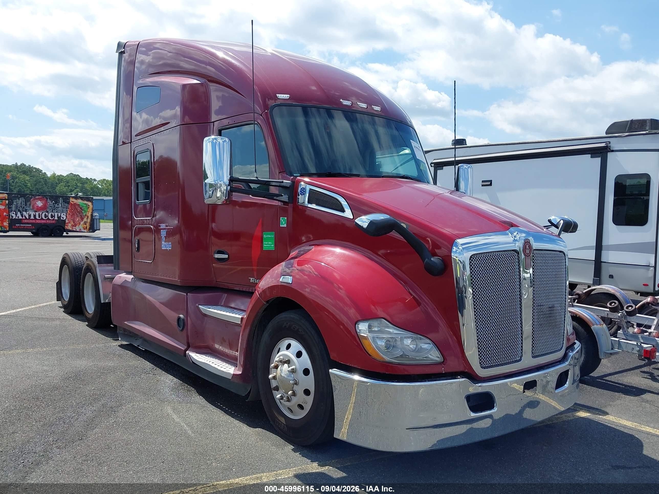 2021 Kenworth T680 VIN 1XKYDP9X2MJ399515 — IAAI salvage auction photo