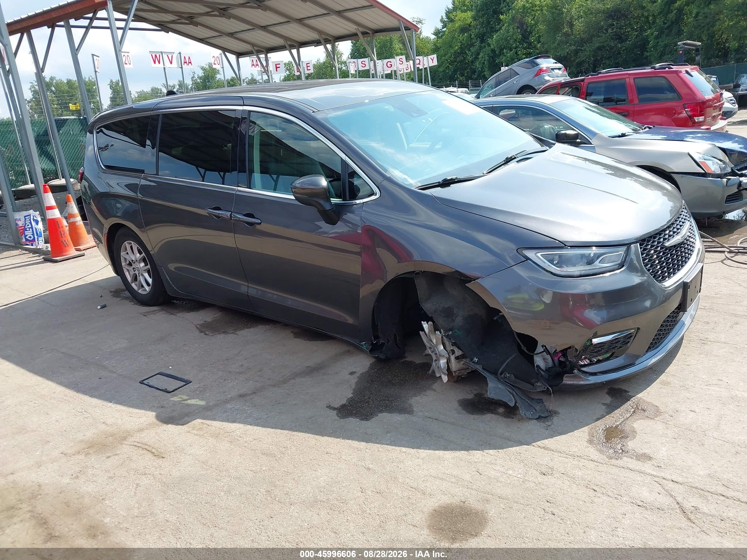 2023 Chrysler Pacifica VIN 2C4RC1BG9PR600711 IAAI salvage auction — Front End, Salvage - Greater Than 75% (Maryland), sold $8,800 on 2026-10-08 (photo 6)
