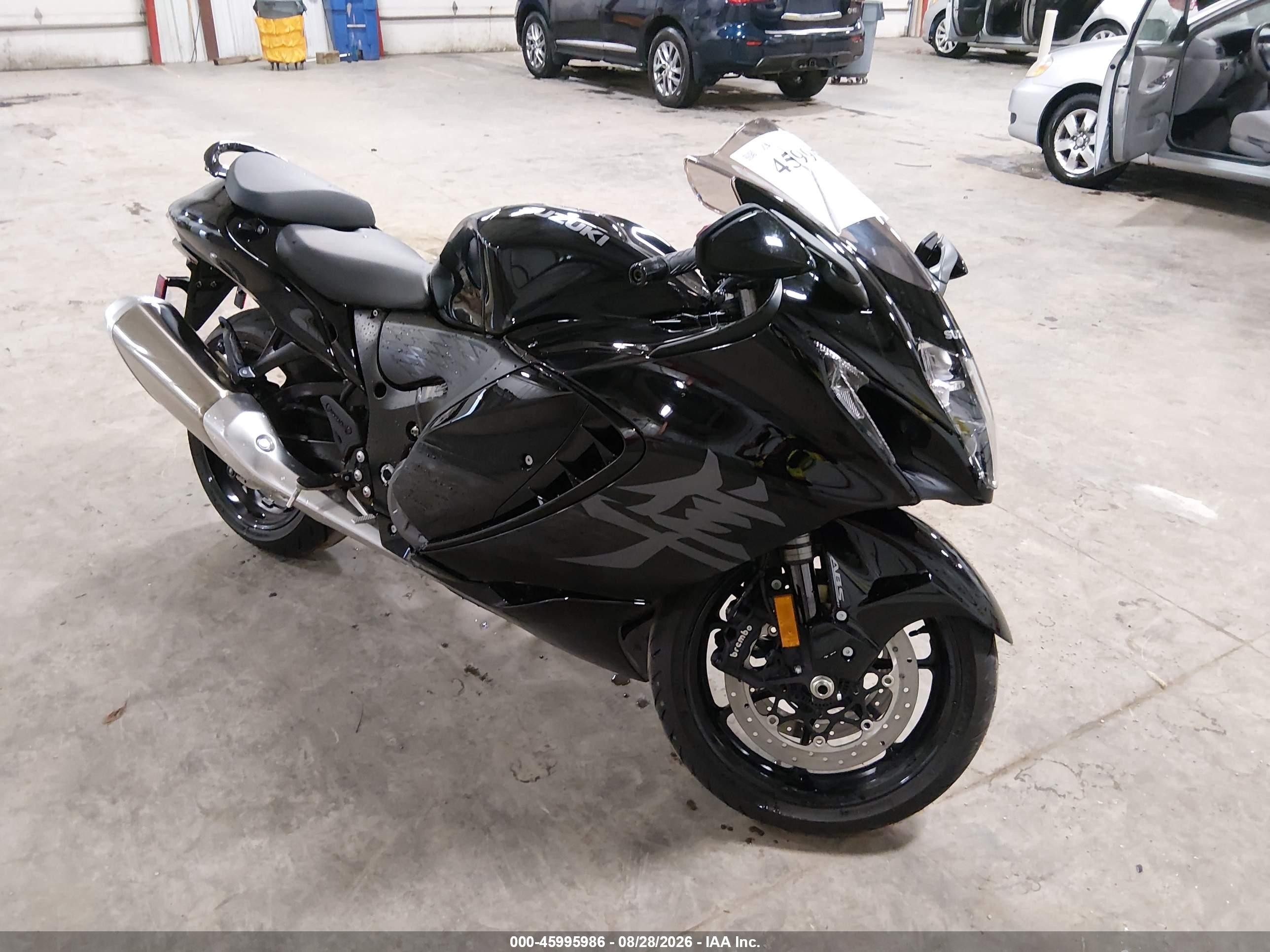 2025 Suzuki GSX1300 RR VIN JS1EJ11B0S7100516 — IAAI salvage auction photo