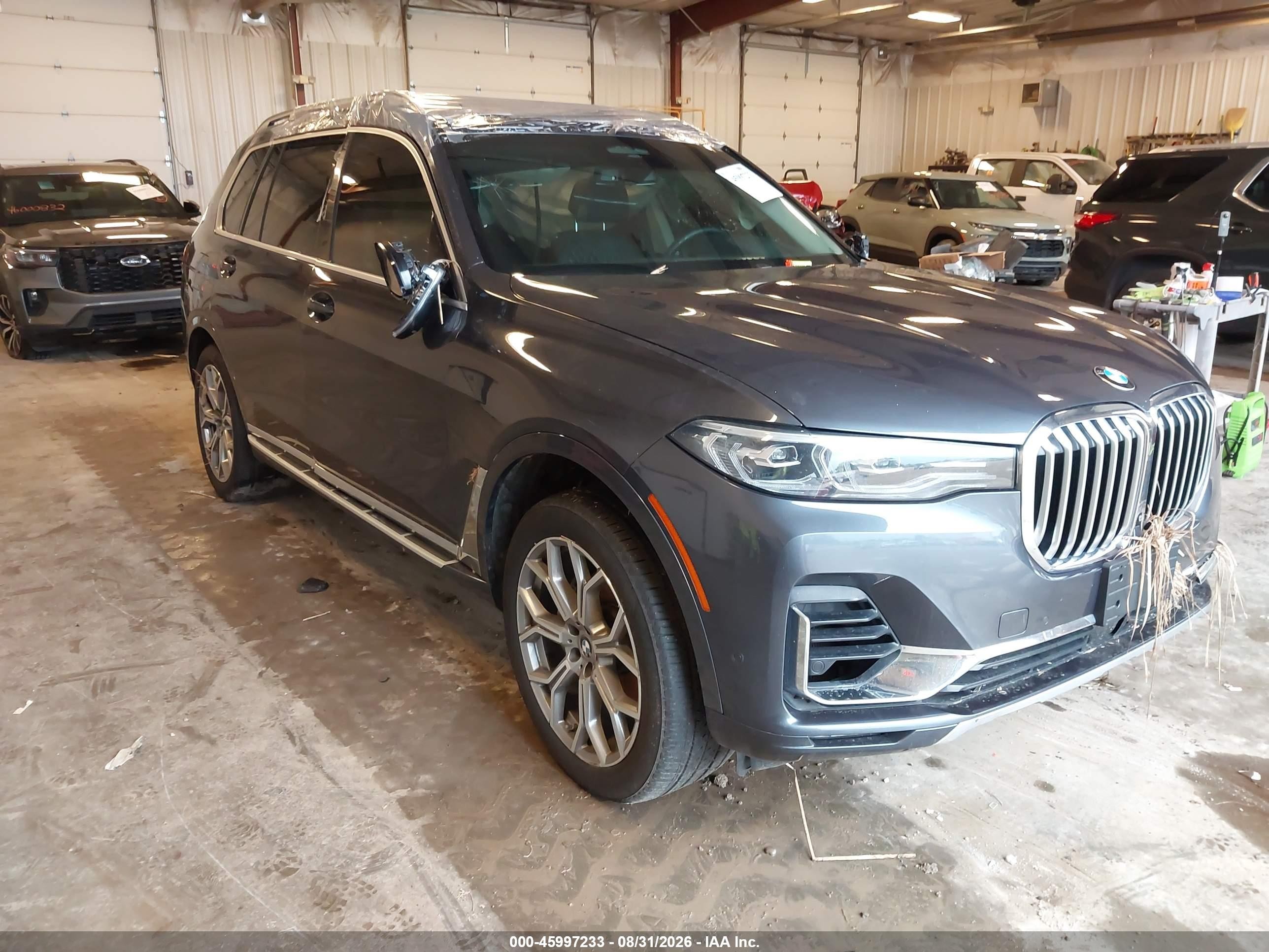 2020 BMW X7 VIN 5UXCW2C09L9A00826 — IAAI salvage auction photo