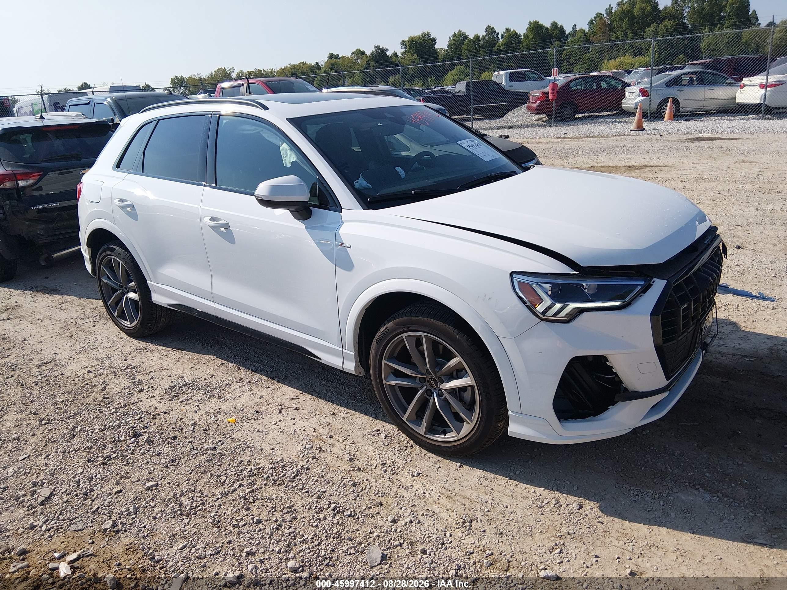 2025 Audi Q3 VIN WA1DECF35S1065617 — IAAI salvage auction photo