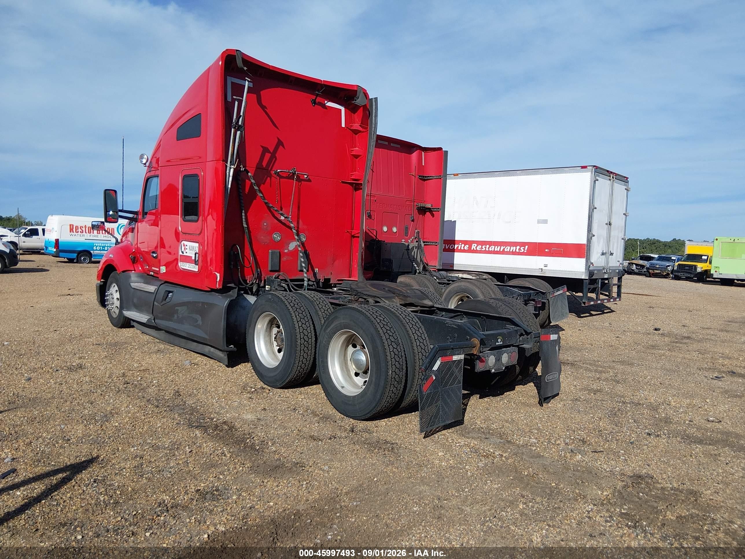 2019 Kenworth T680**poss Ors VIN 1XKYD49X1KJ237077 IAAI salvage auction — Repossession, Clear (California), sold $22,550 on 2026-09-09 (photo 3)