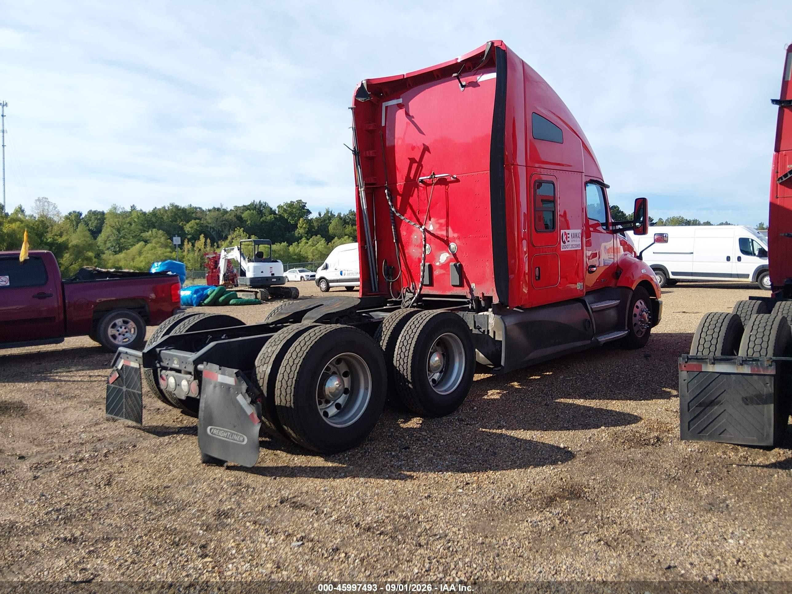 2019 Kenworth T680**poss Ors VIN 1XKYD49X1KJ237077 IAAI salvage auction — Repossession, Clear (California), sold $22,550 on 2026-09-09 (photo 4)
