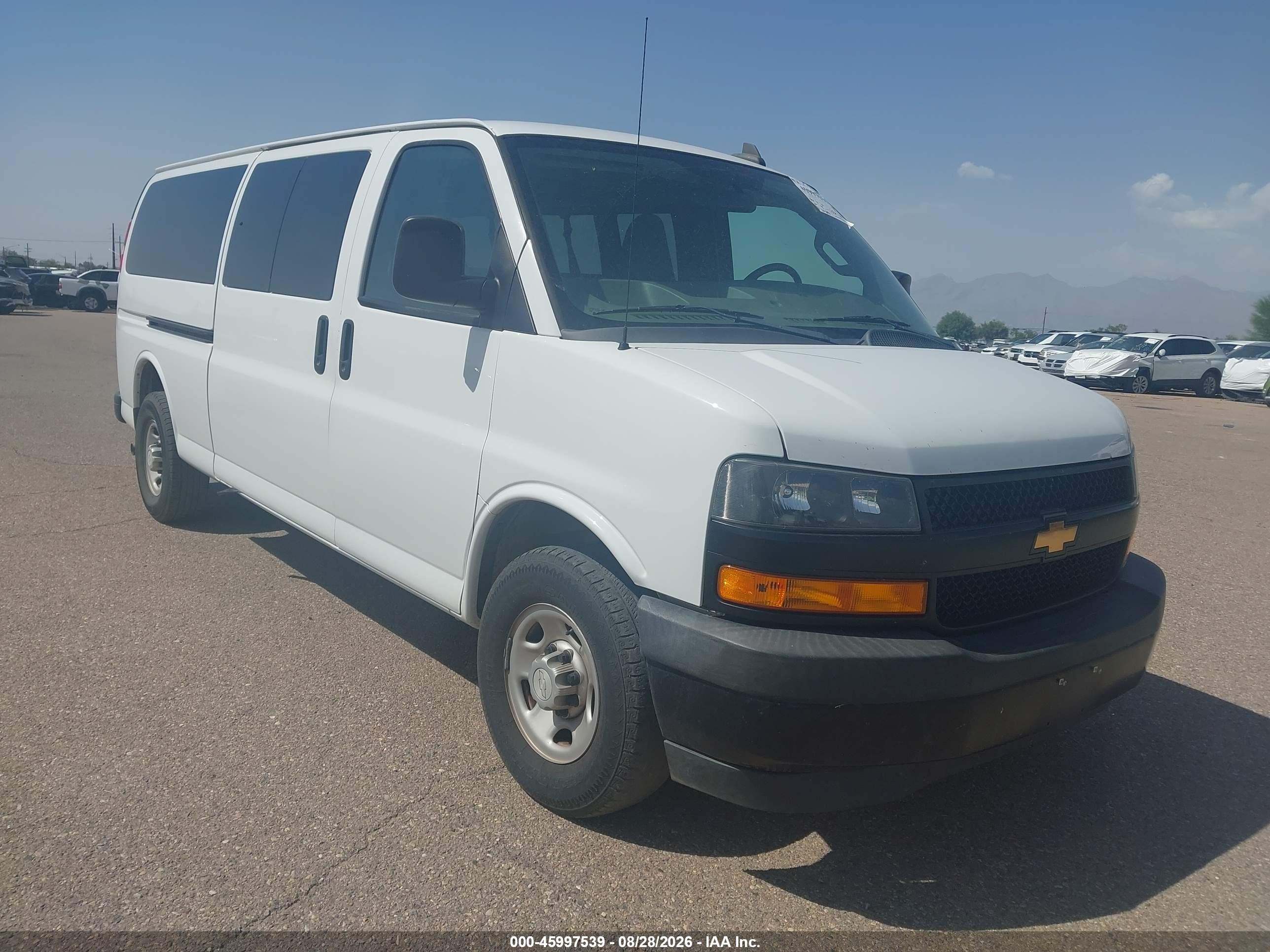 2019 Chevrolet Express 3500 VIN 1GAZGNFG1K1326299 — IAAI salvage auction photo