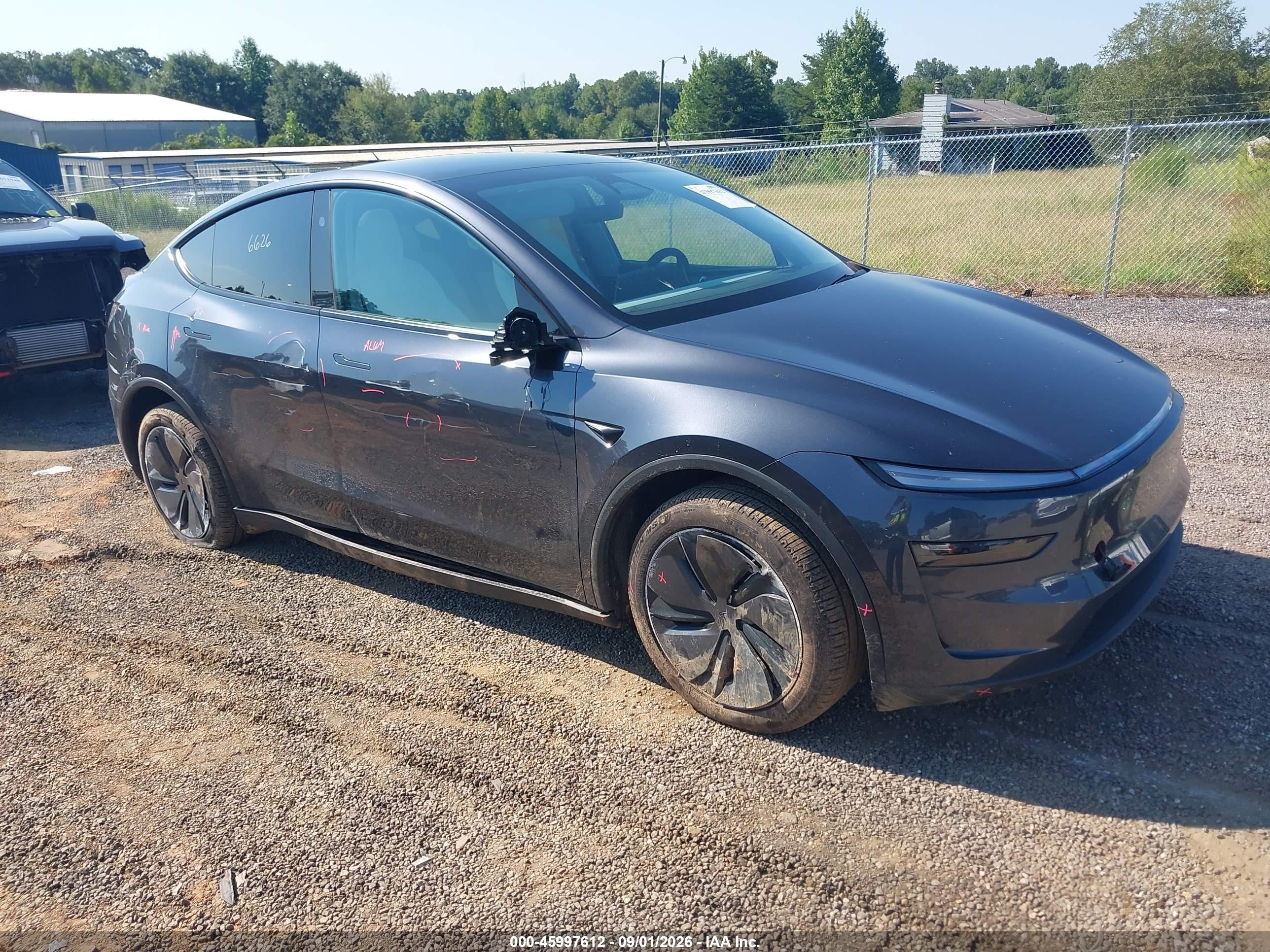 2026 Tesla Model Y VIN 7SAYGDEE4TA443185 IAAI salvage auction — Side, Salvage (South Carolina), sold $22,800 on 2026-09-23 (photo 1)