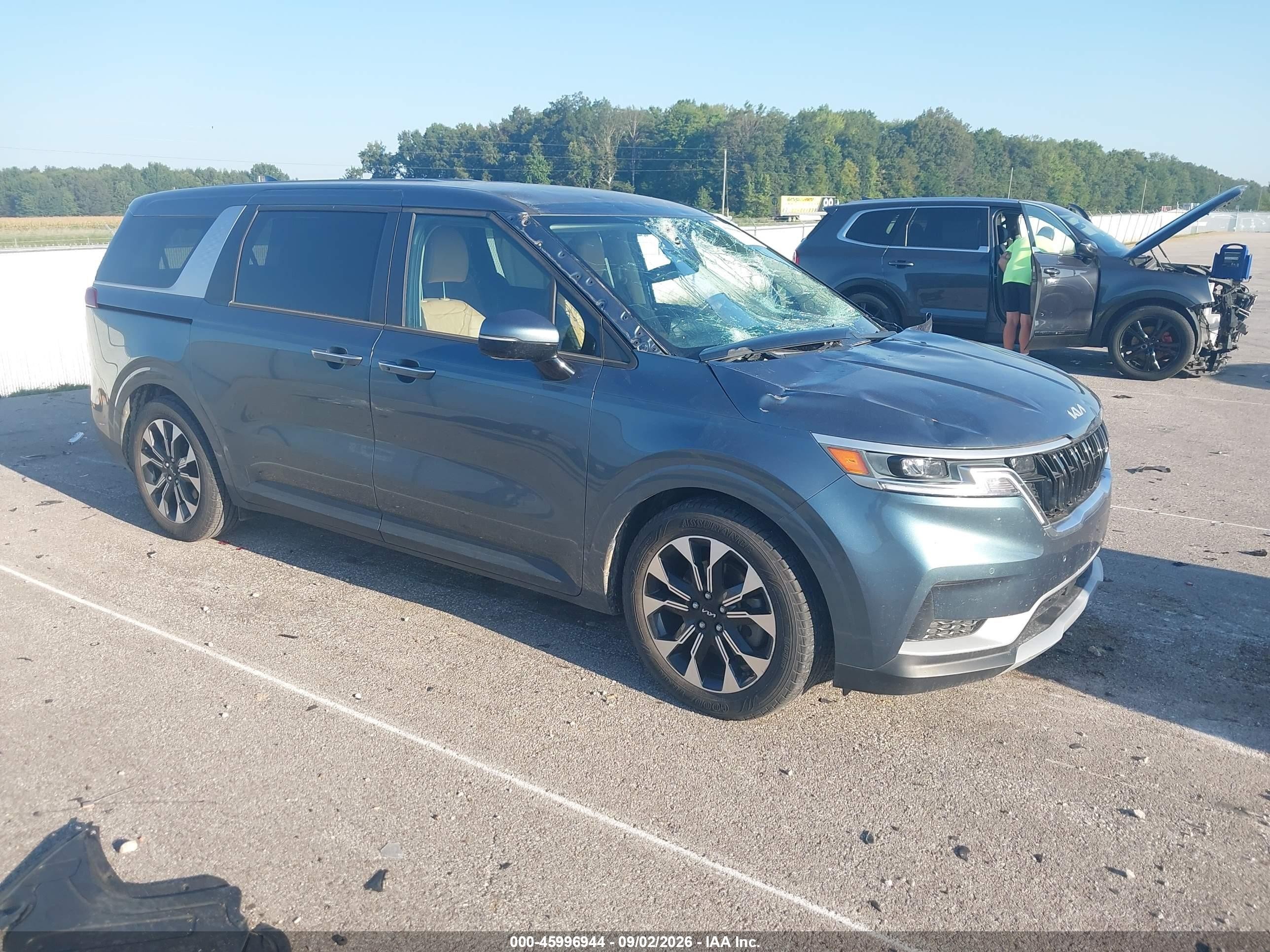 2022 Kia Carnival VIN KNDNC5H35N6102424 — IAAI salvage auction photo