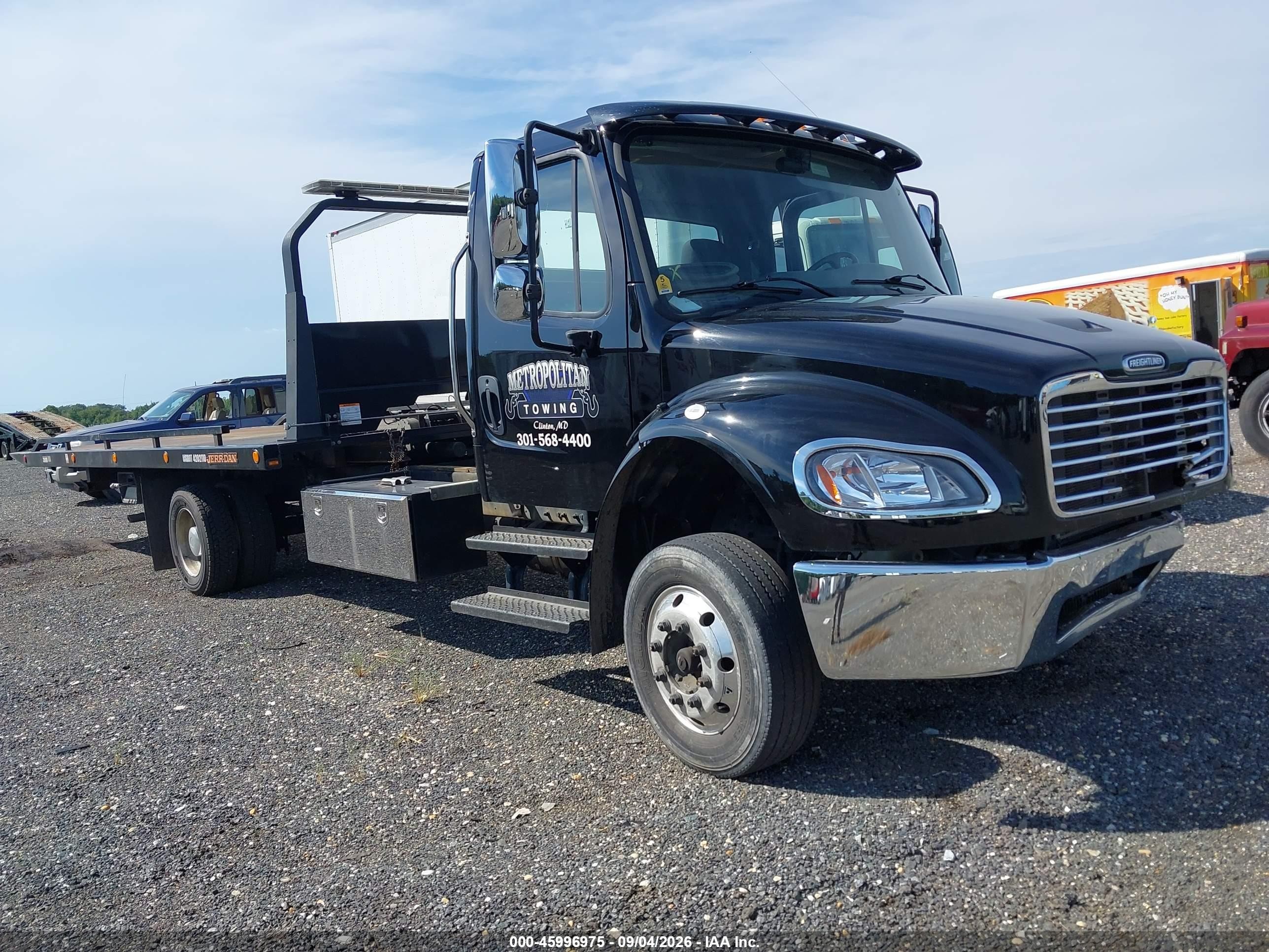 2022 Freightliner M2 106 VIN 1FVACVFD0NHND9682 IAAI salvage auction — Unknown, Salvage - Greater Than 75% (Maryland), sold $21,200 on 2026-10-14 (photo 1)