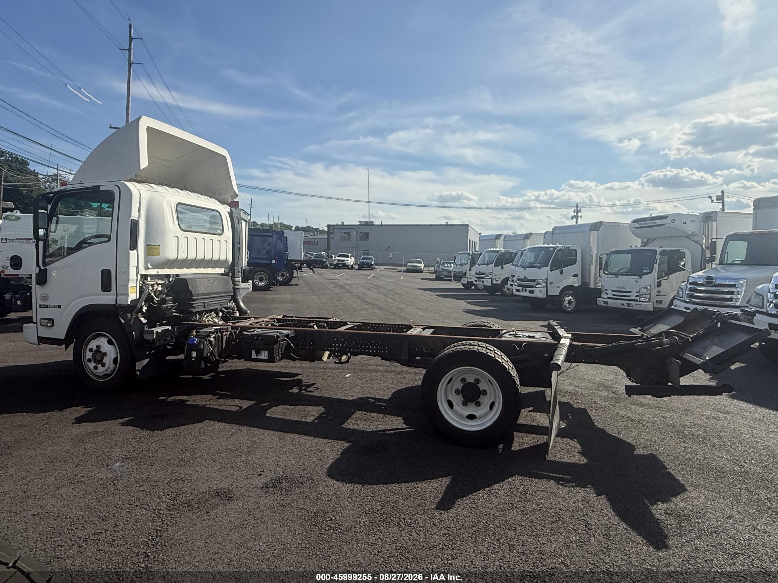 2014 Isuzu Npr VIN JALE5W163E7300626 IAAI salvage auction — Normal Wear, Clear (New Jersey), sold $9,950 on 2026-09-18 (photo 5)