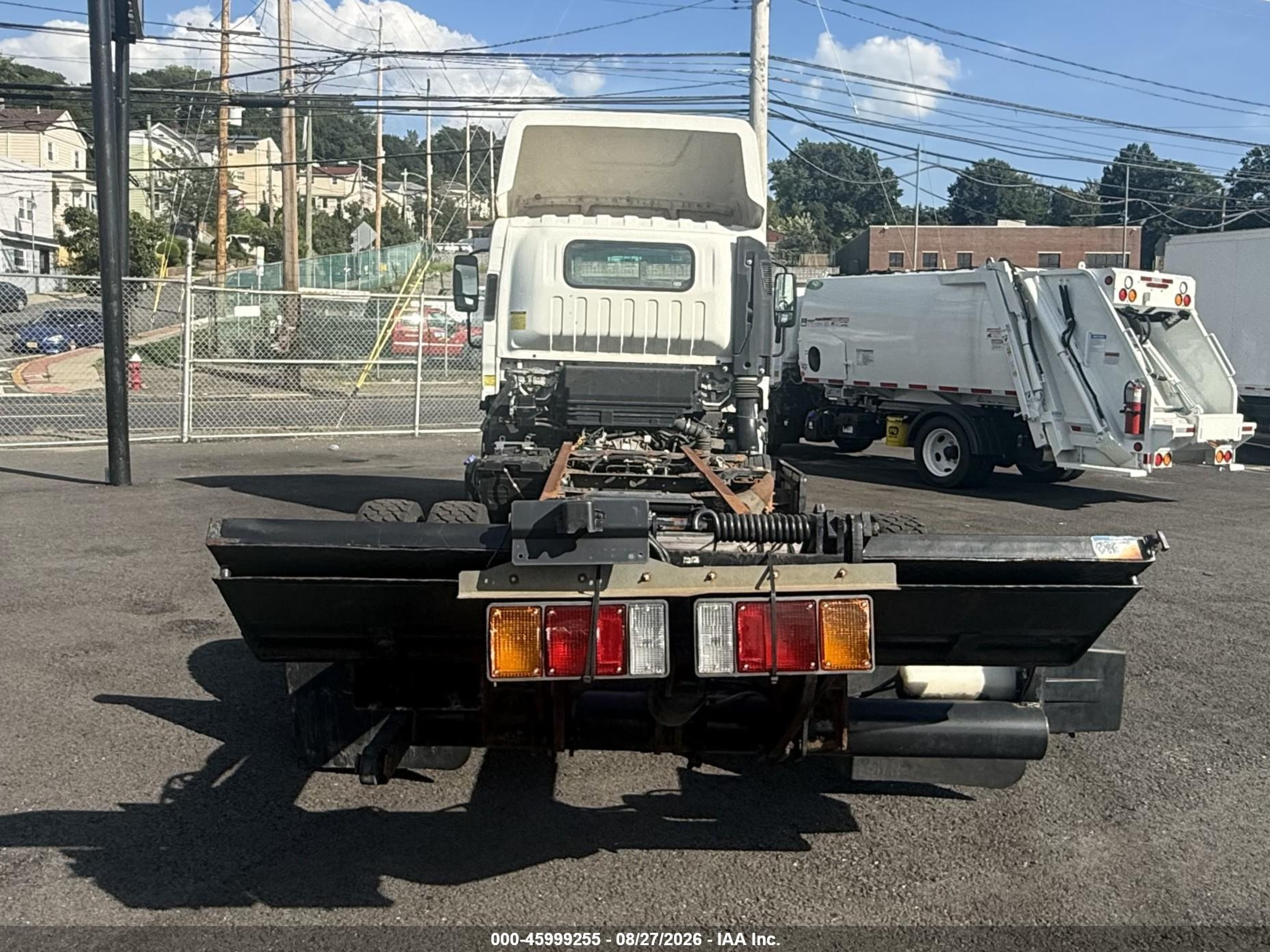 2014 Isuzu Npr VIN JALE5W163E7300626 IAAI salvage auction — Normal Wear, Clear (New Jersey), sold $9,950 on 2026-09-18 (photo 6)