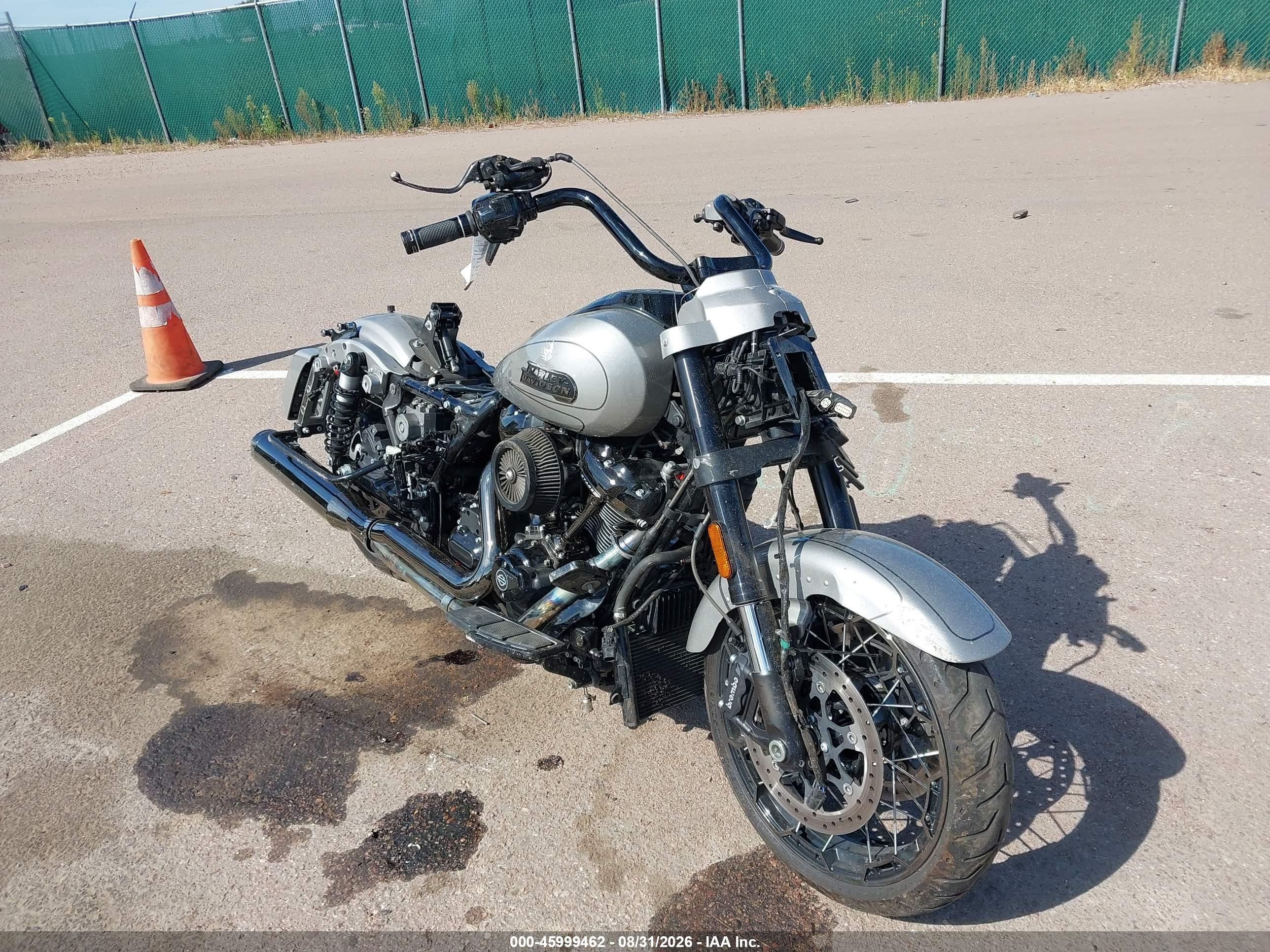 2023 Harley-Davidson FLTRXSE VIN 1HD1TC614PB952882 — IAAI salvage auction photo