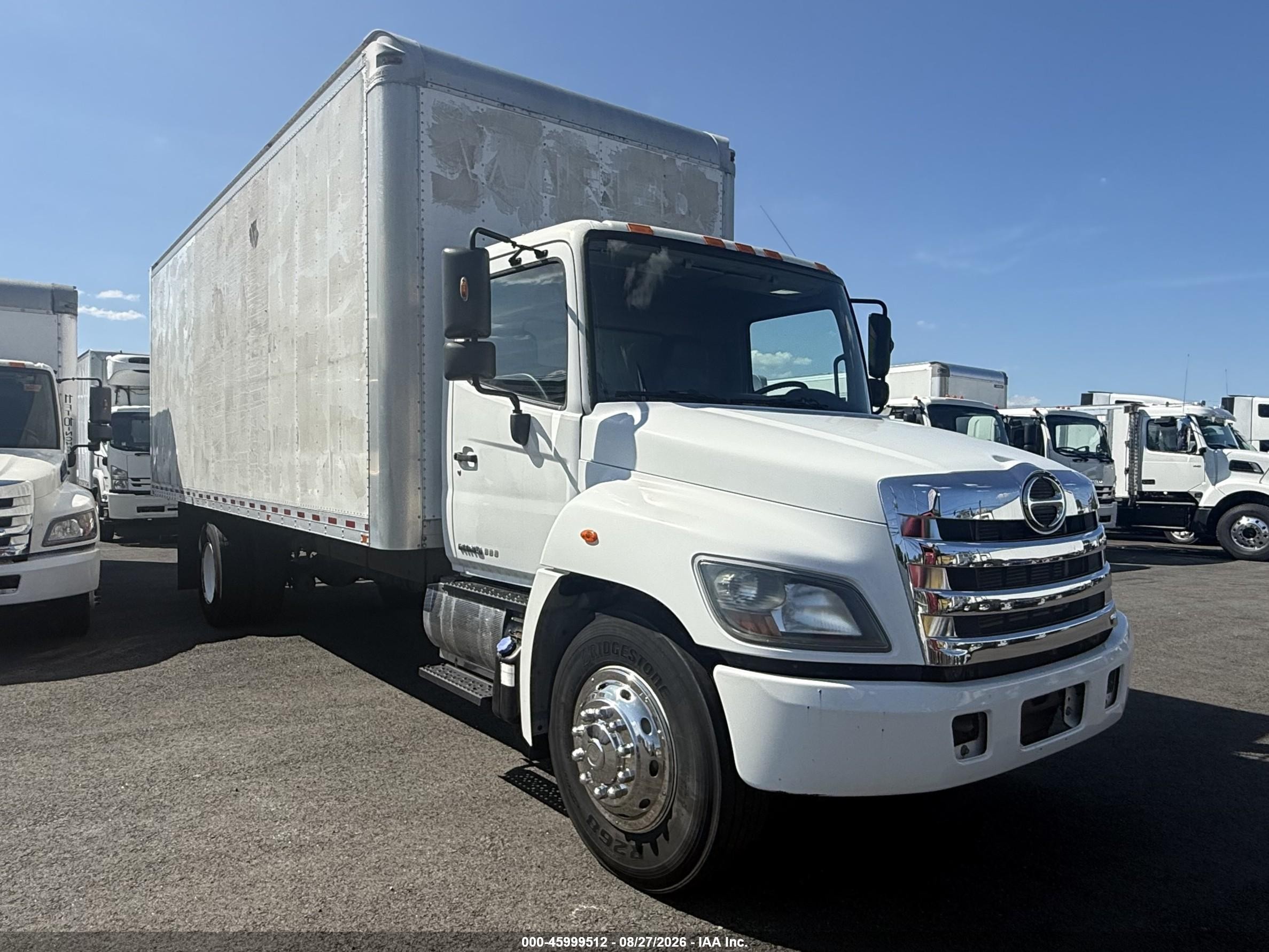 2018 Hino 338 VIN 5PVNV8JV7J4S57683 — IAAI salvage auction photo