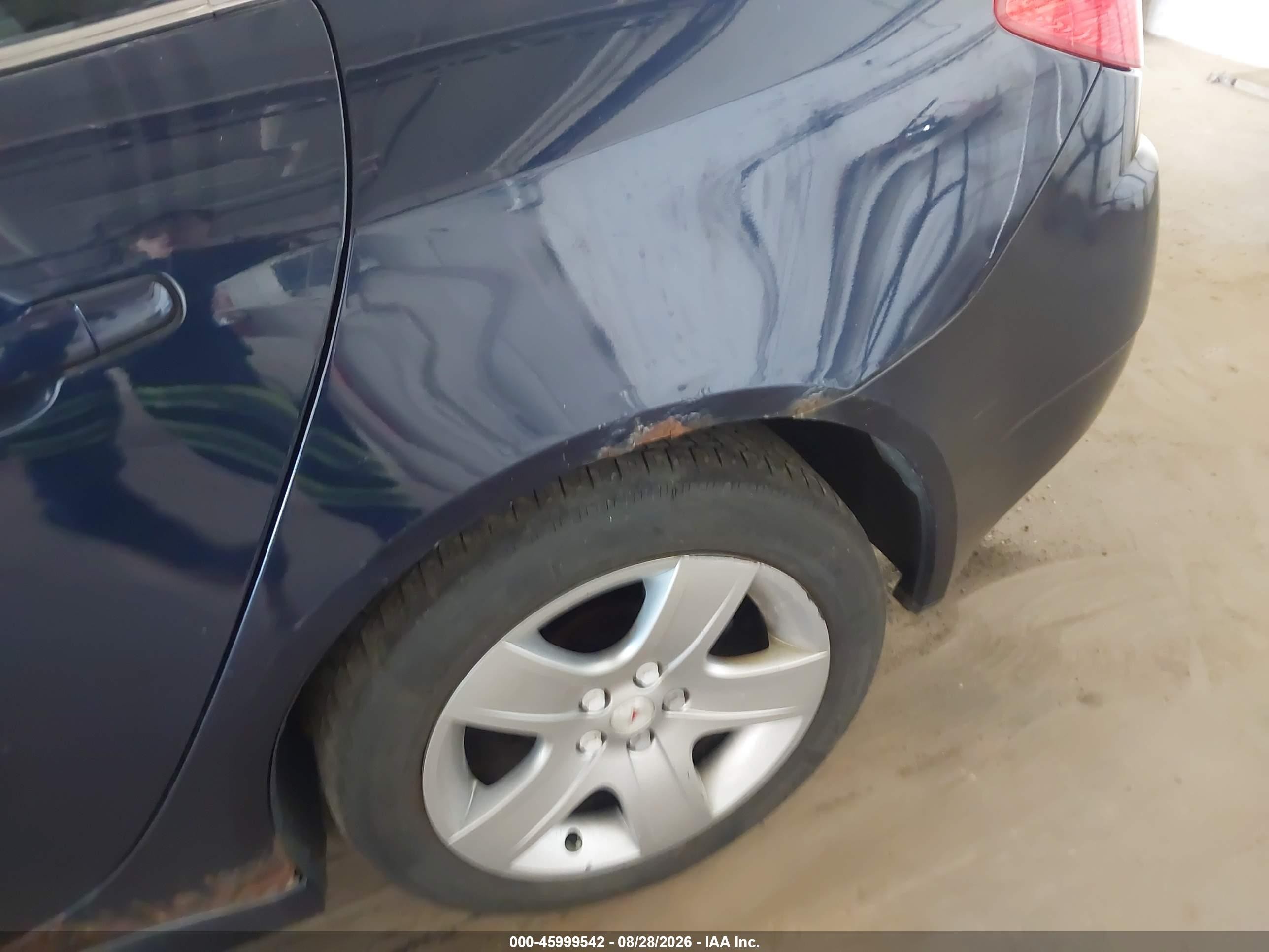 2010 Pontiac G6 VIN 1G2ZA5E02A4105082 IAAI salvage auction — Side, Clear (Wisconsin), sold $600 on 2026-09-18 (photo 6)