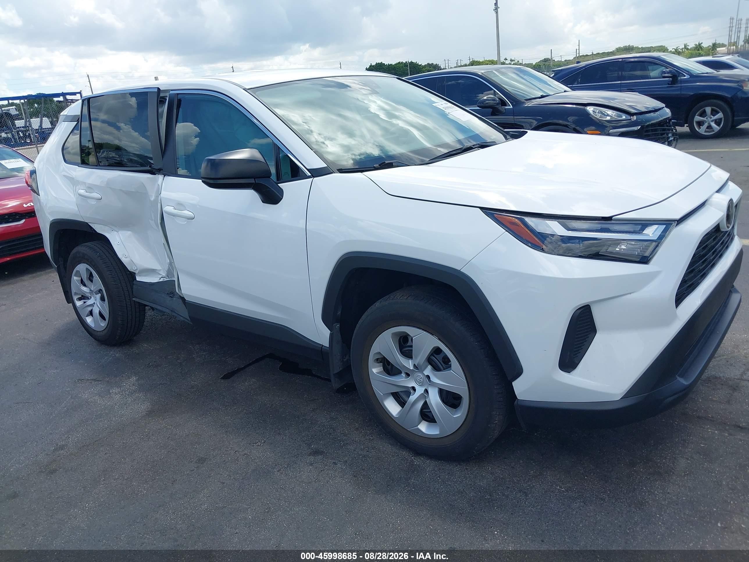 2025 Toyota RAV4 VIN 2T3H1RFV2SC315955 — IAAI salvage auction photo