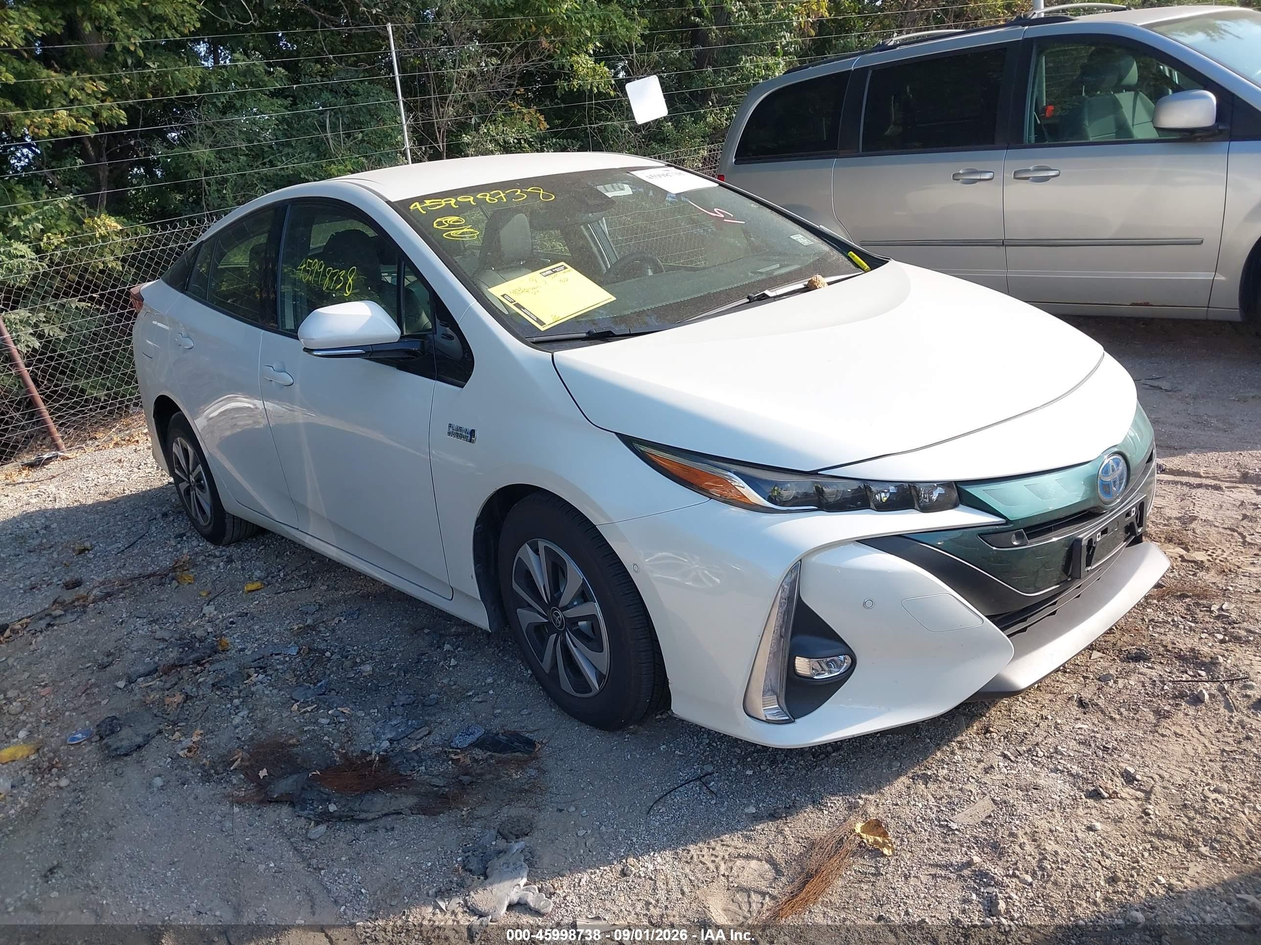 2017 Toyota Prius Prime VIN JTDKARFP4H3032104 — IAAI salvage auction photo