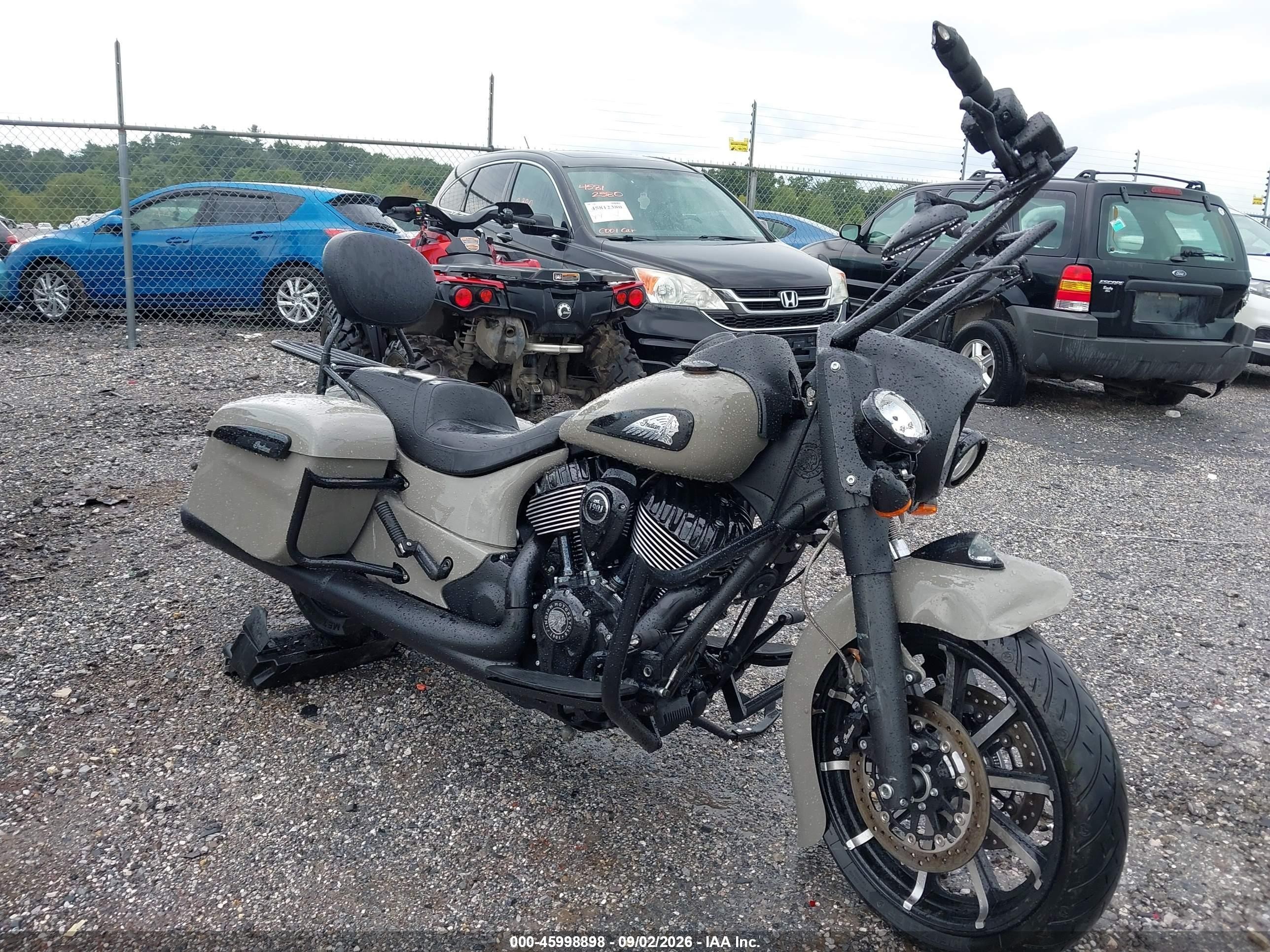 2023 Indian Motorcycle Co. SPRINGFIELD VIN 56KTJDBB4P3423540 IAAI salvage auction — Front End, Salvage (Pennsylvania), sold $3,050 on 2026-09-23 (photo 1)