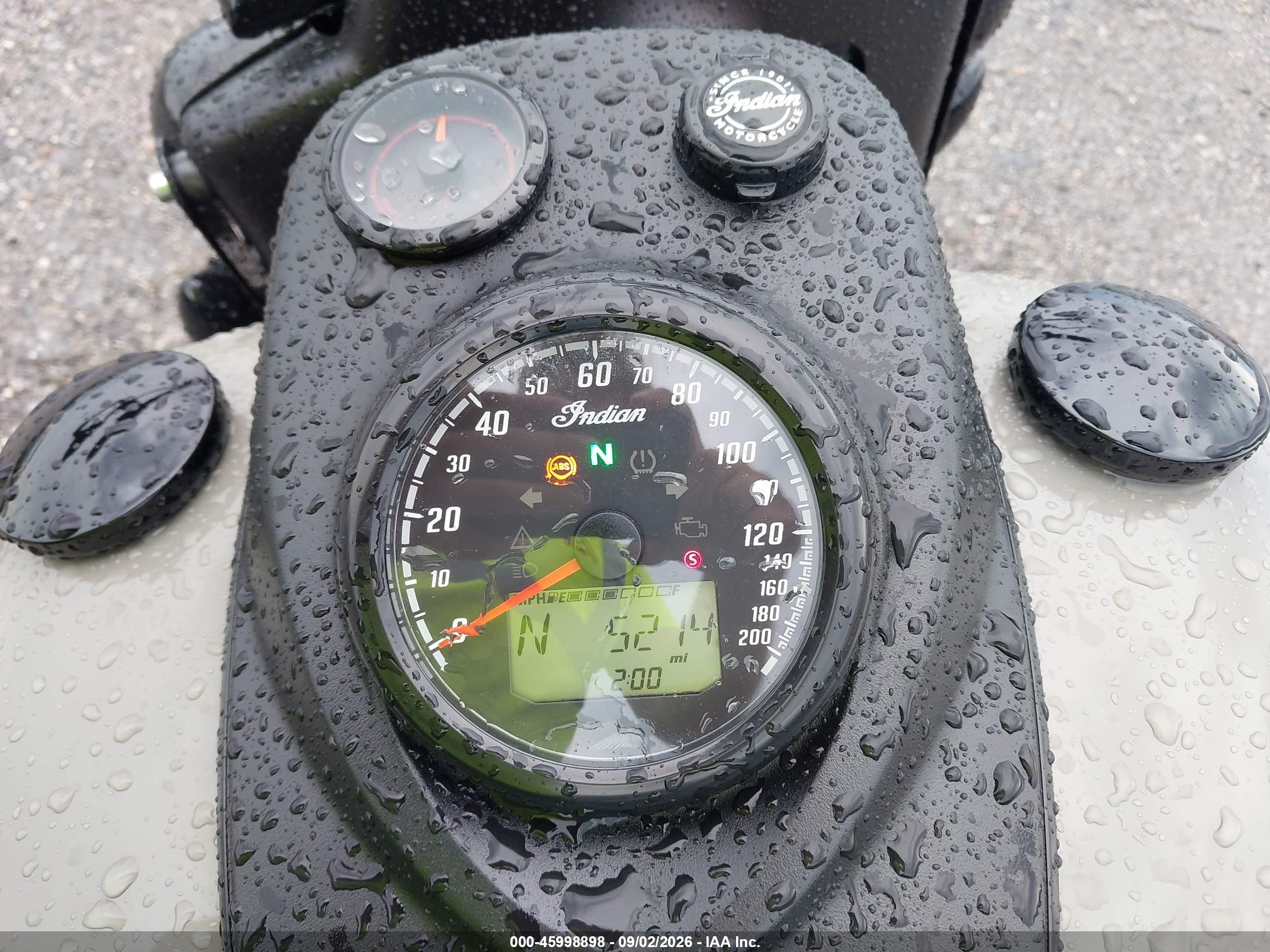 2023 Indian Motorcycle Co. SPRINGFIELD VIN 56KTJDBB4P3423540 IAAI salvage auction — Front End, Salvage (Pennsylvania), sold $3,050 on 2026-09-23 (photo 7)